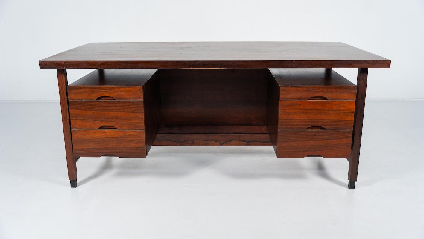 Mid-Century Modern Desk by Sergio Rodrigues, Brazil, 1960s For Sale 4