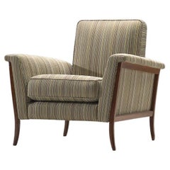 Fauteuil de salon brésilien moderne du milieu du siècle dernier en acajou et tapisserie rayée