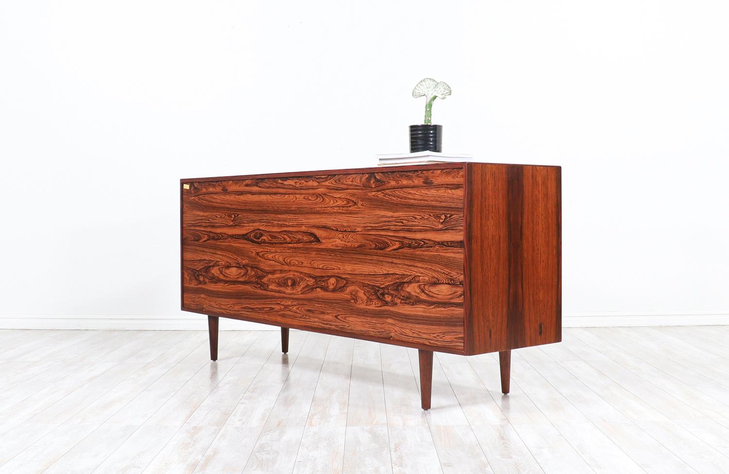 Mid-Century Modern Brazilian Rosewood Dresser by Westnofa In Excellent Condition In Los Angeles, CA