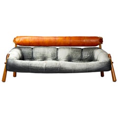 Brasilianisches Sofa der Jahrhundertmitte von Percival Lafer Modell MP-81:: 1960er Jahre