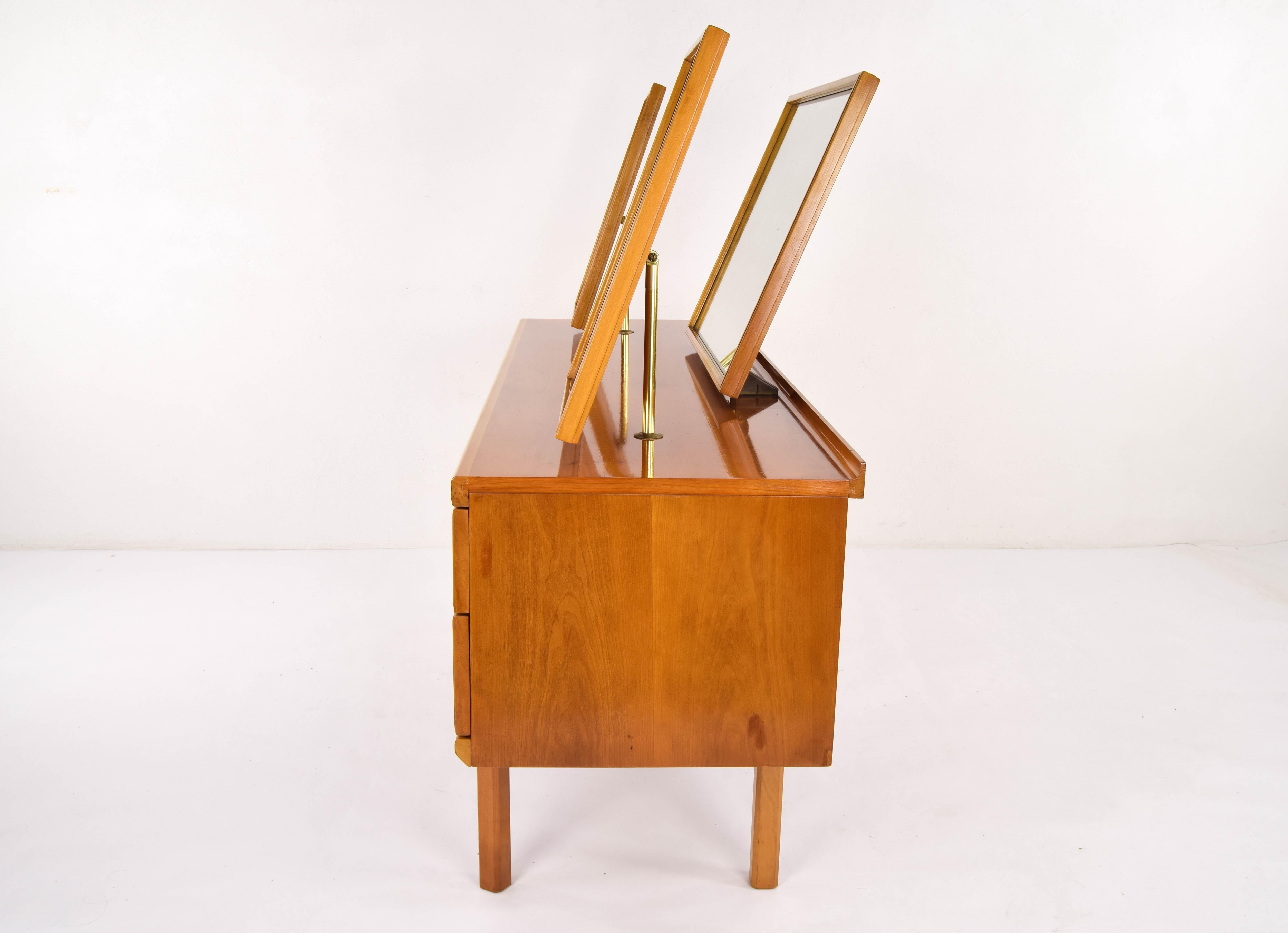 Mid-Century Modern British Beechwood Dressing Table with Triptych Mirror 1960s 7