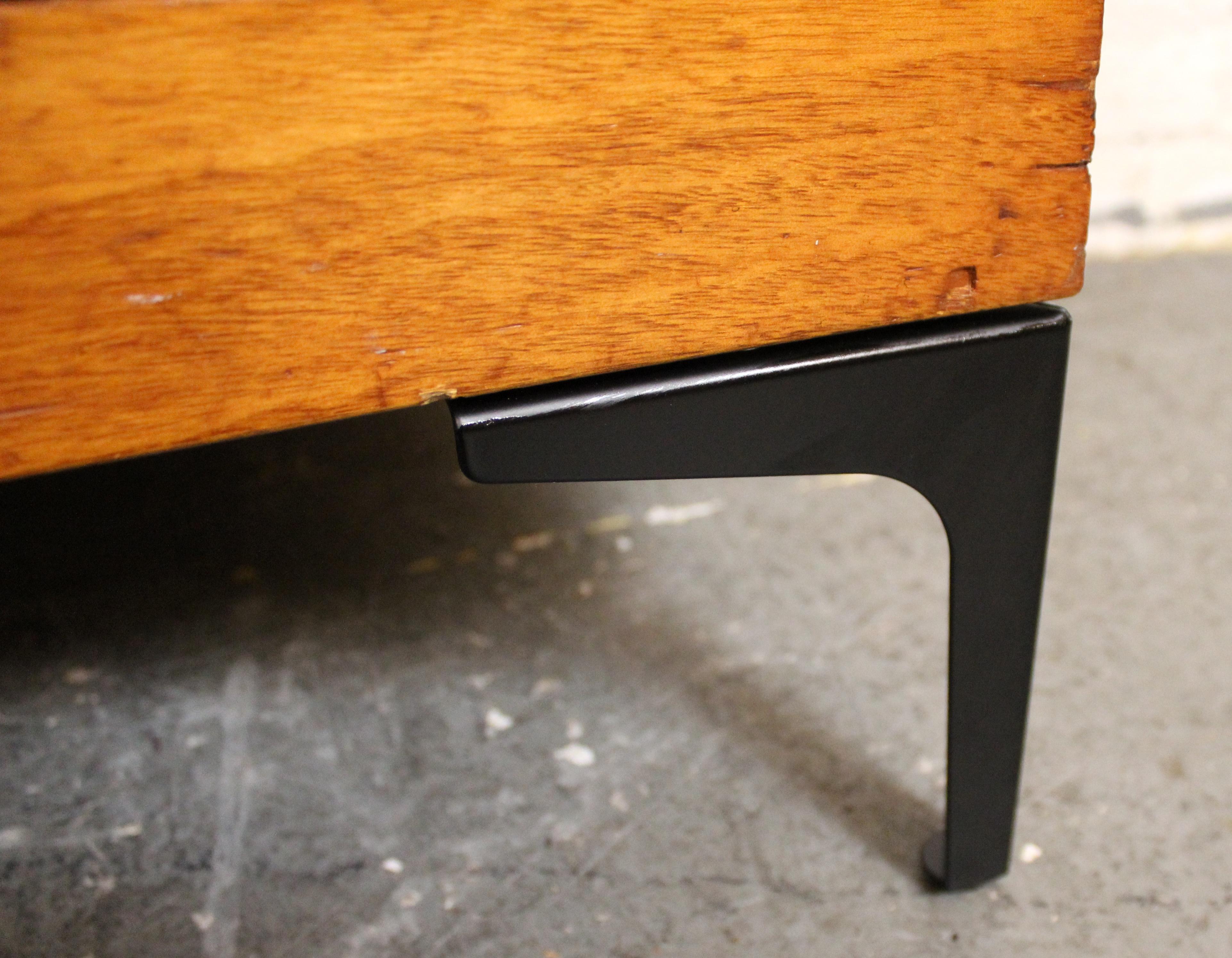 Mid-Century Modern British Teak Lowboy Dresser by White & Newton For Sale 10