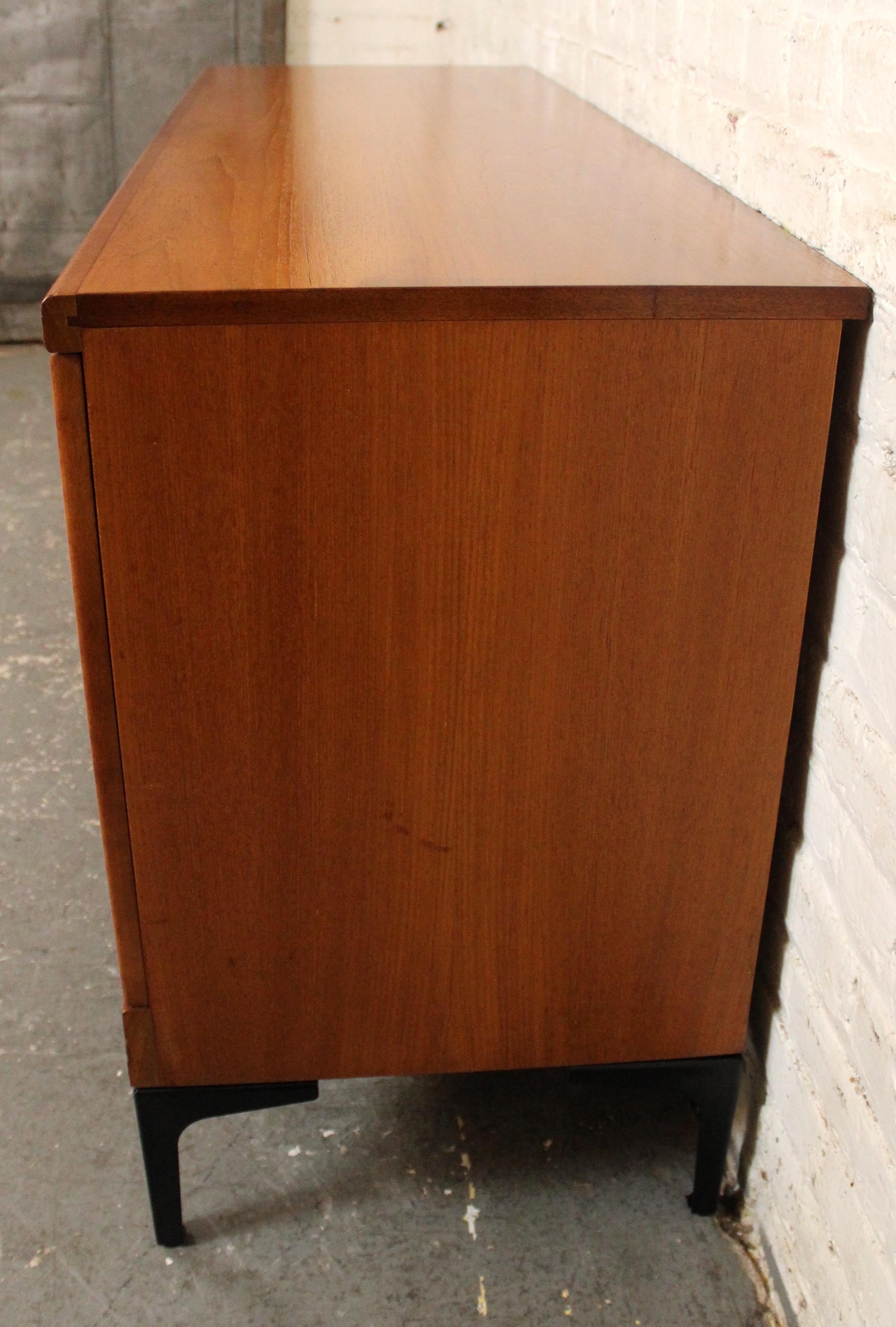 Mid-Century Modern British Teak Lowboy Dresser by White & Newton For Sale 2