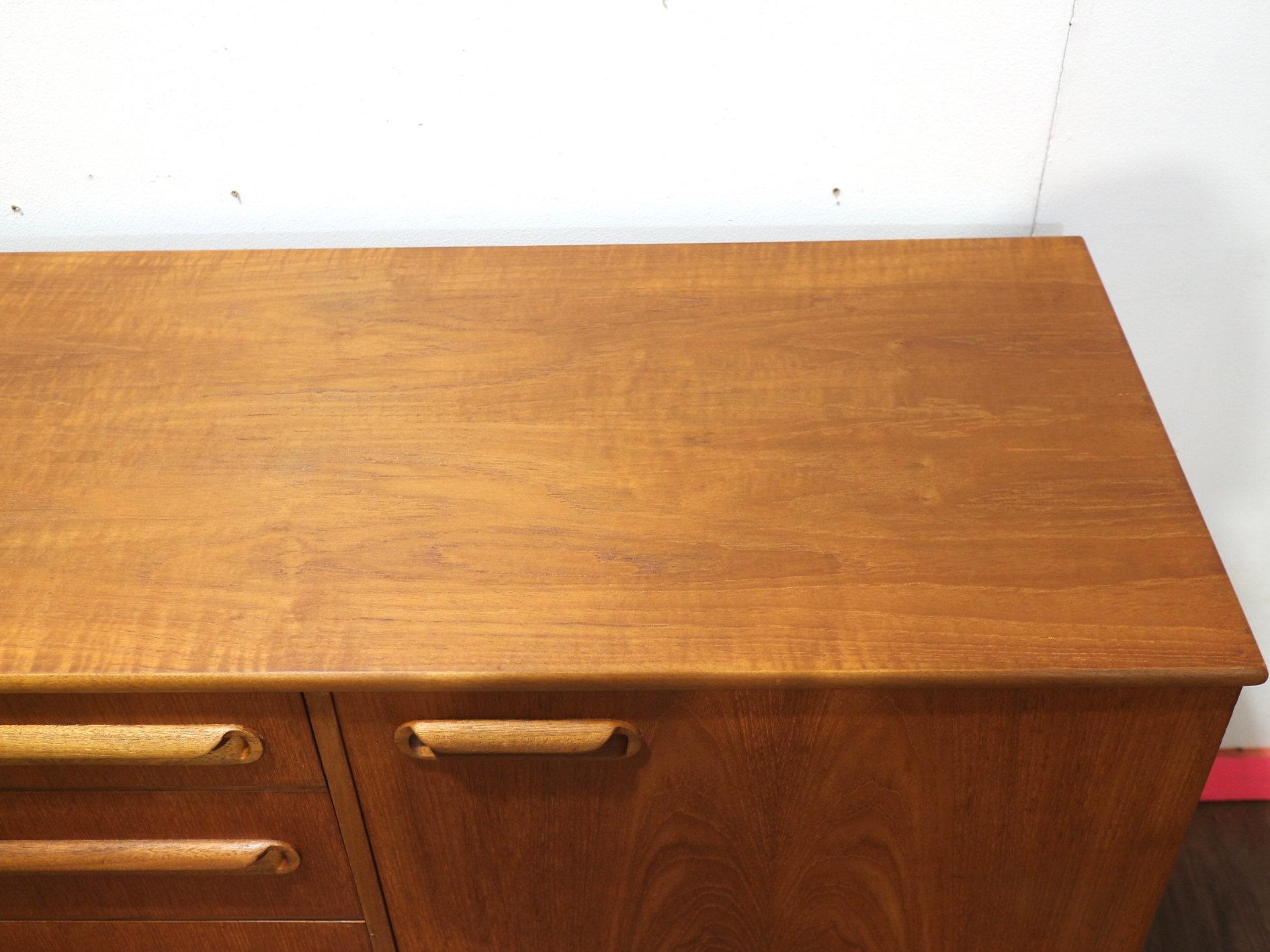 Mid Century Modern British Vintage Teak Sideboard Credenza Danish Style For Sale 5