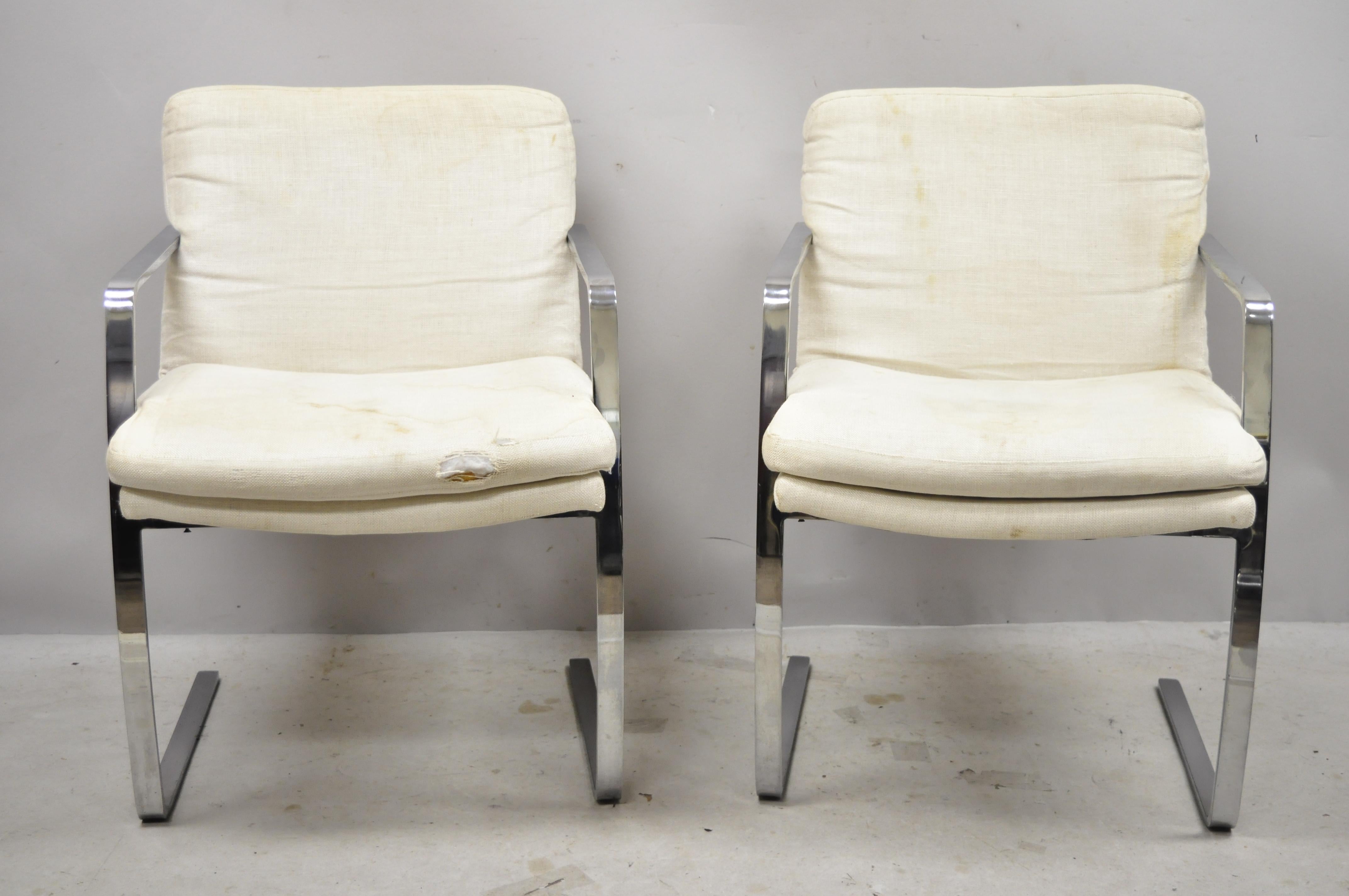 Vintage Mid-Century Modern BRNO style chrome cantilever lounge armchairs (A) - a pair. Item features heavy chrome-plated steel cantilever frames, quality American craftsmanship, sleek sculptural form, circa mid-late 20th century. Measurements: 33