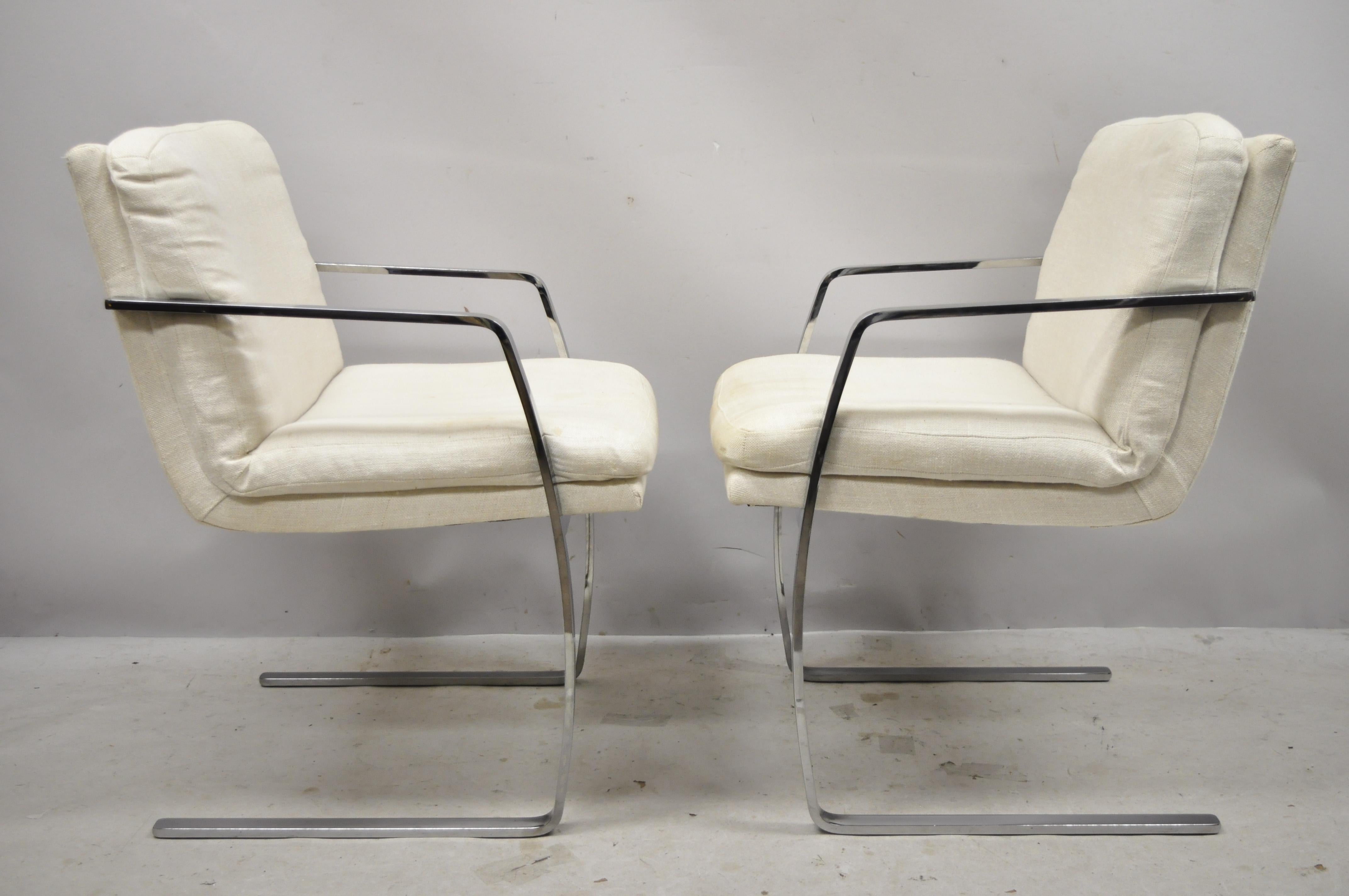 Mid-Century Modern BRNO Style Chrome Cantilever Lounge Armchairs 'B', a Pair For Sale 4