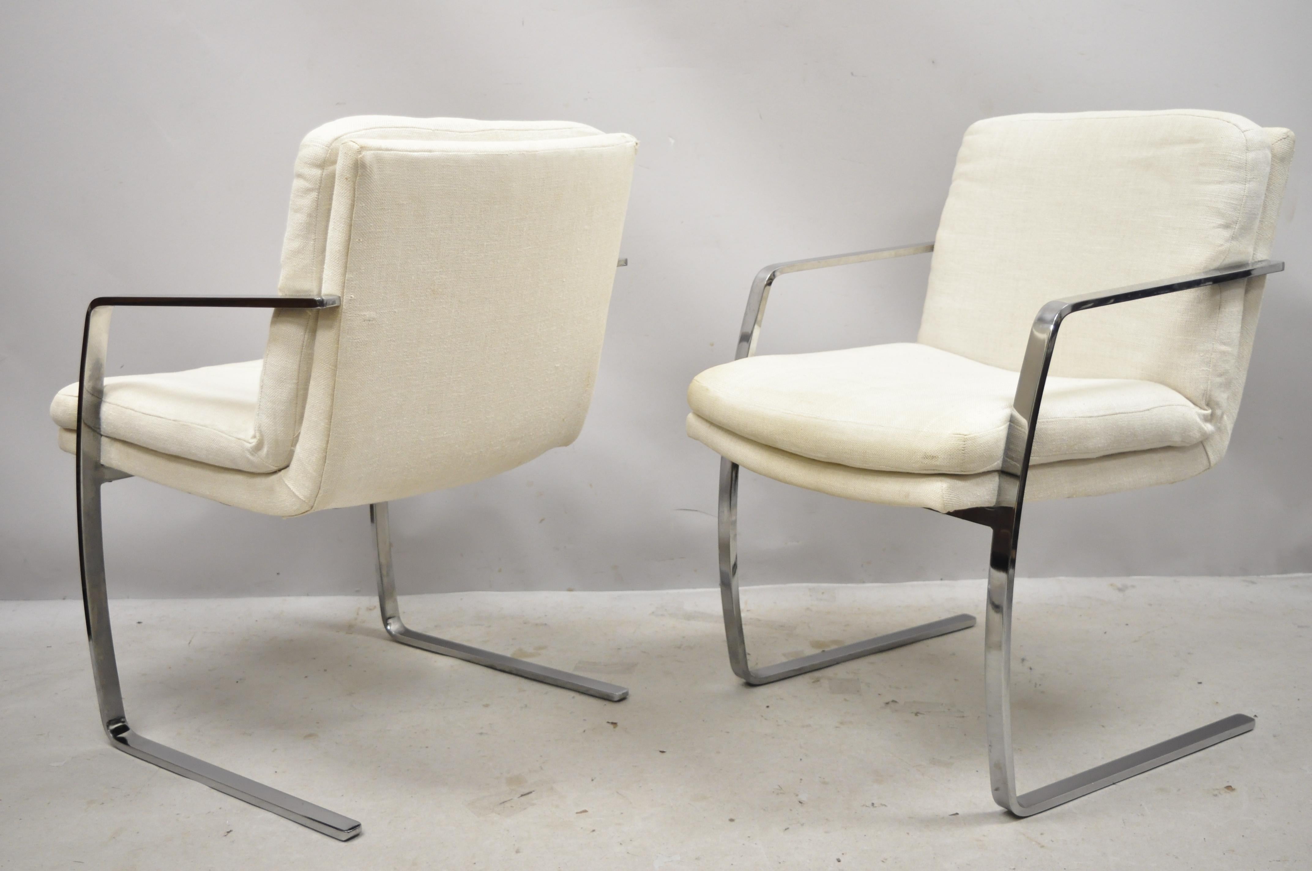 Mid-Century Modern BRNO Style Chrome Cantilever Lounge Armchairs 'B', a Pair For Sale 6