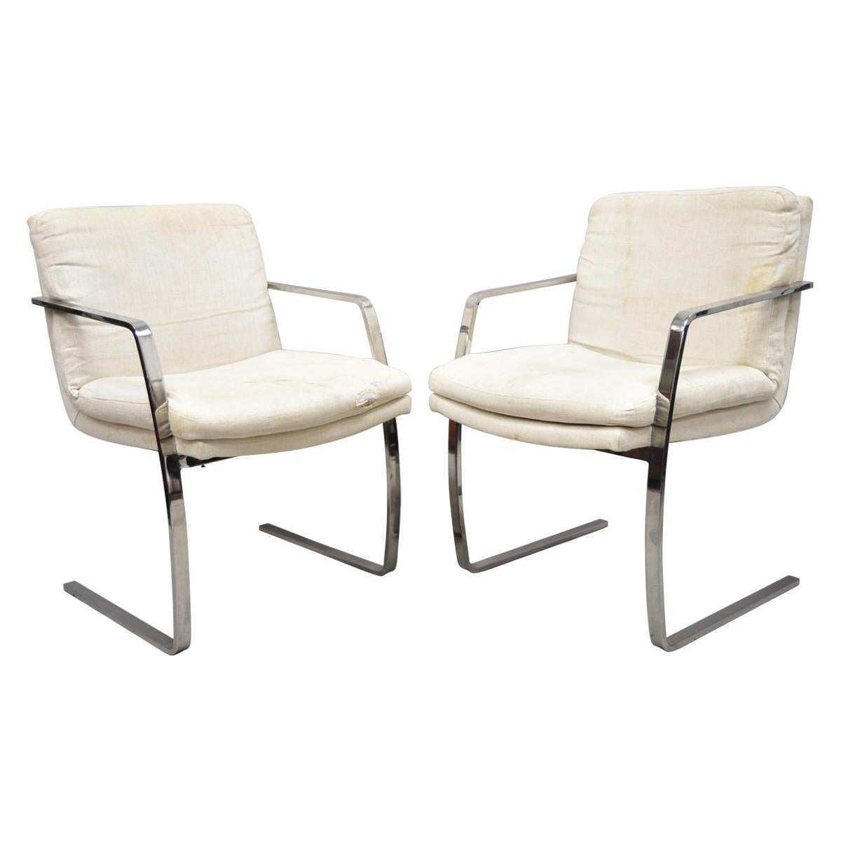 Paire de fauteuils de salon cantilever en porte-à-faux en chrome de style BRNO, mi-siècle moderne