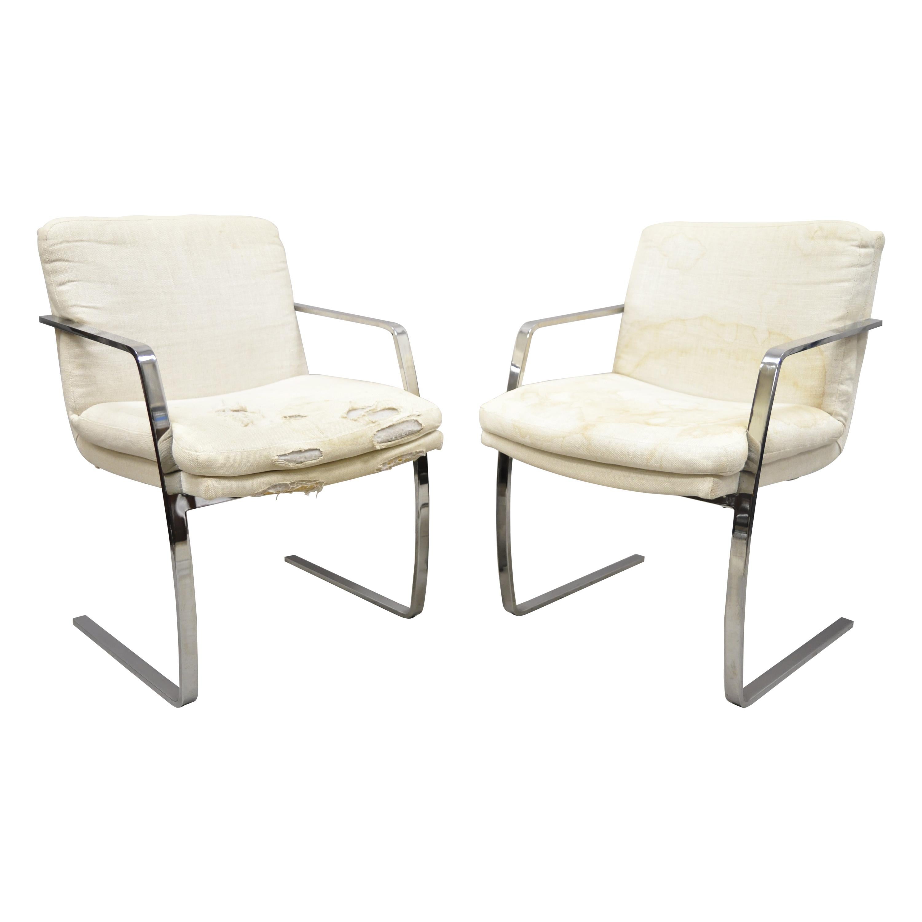 Mid-Century Modern BRNO Style Chrome Cantilever Lounge Armchairs 'C', a Pair For Sale