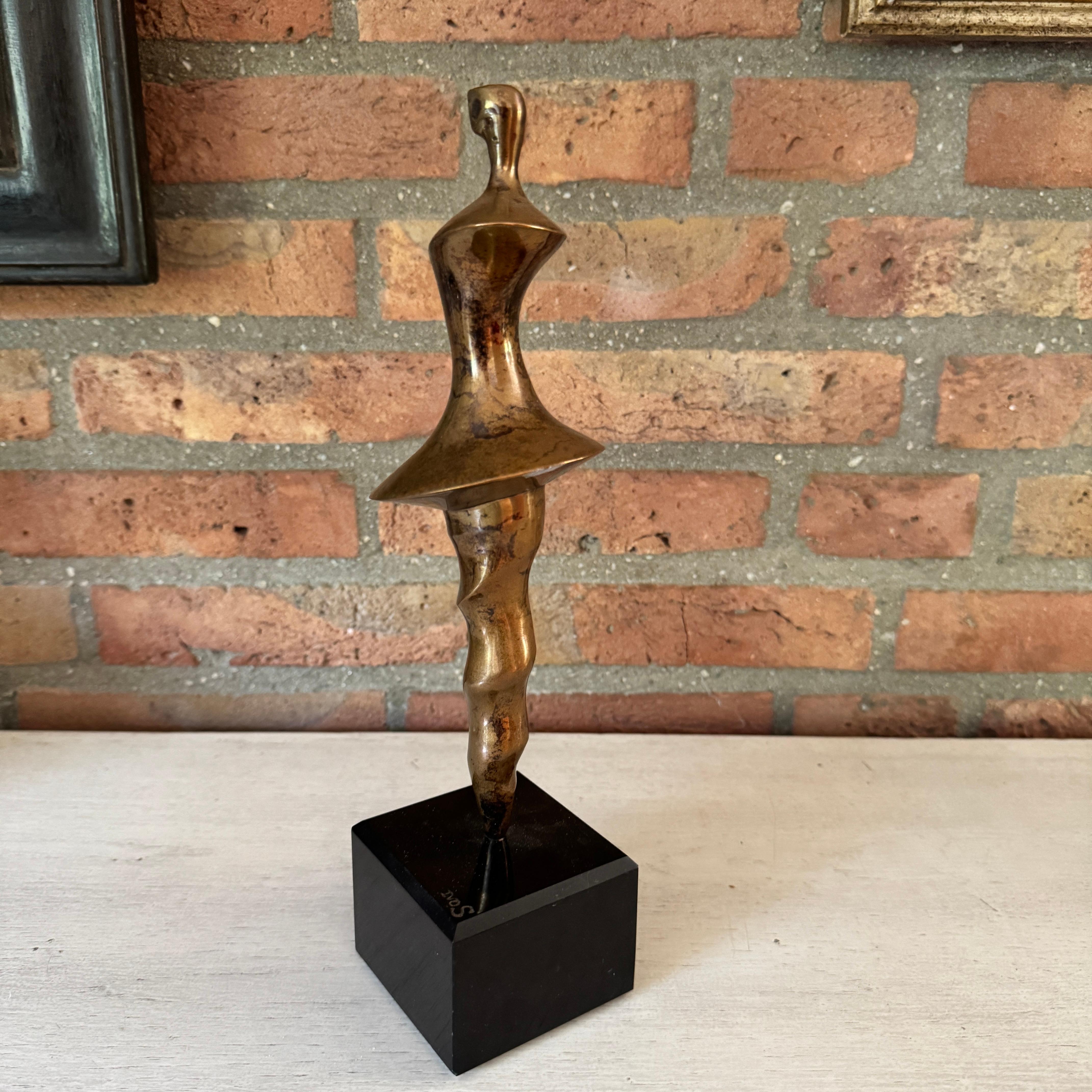 Mid-Century Modern Mid Century Modern bronze ‘Ballerina’ on marble pedestal. en vente
