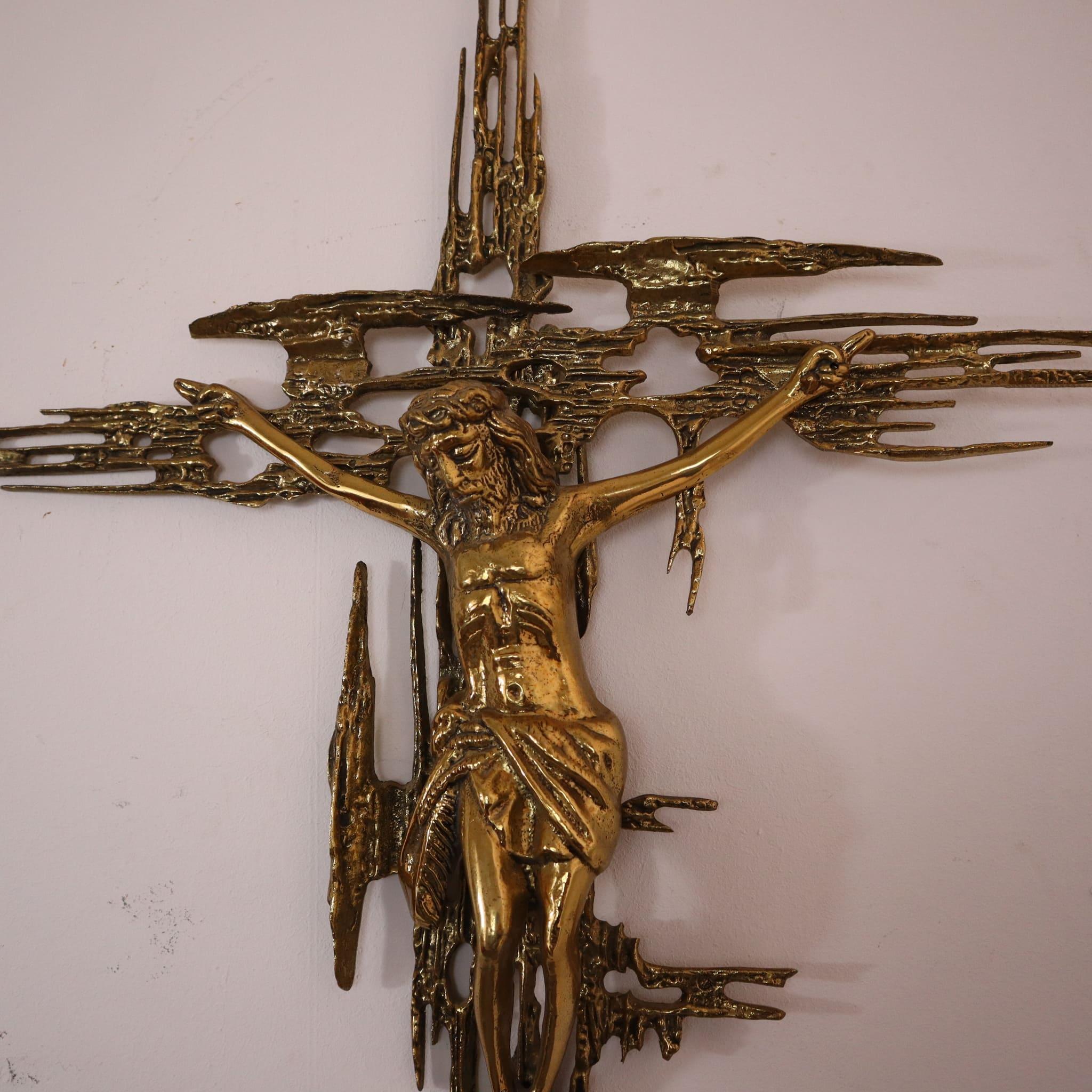 Mid-century modern bronze brutalist crucifix Christ by Salvador Dali Italy 1970s 6