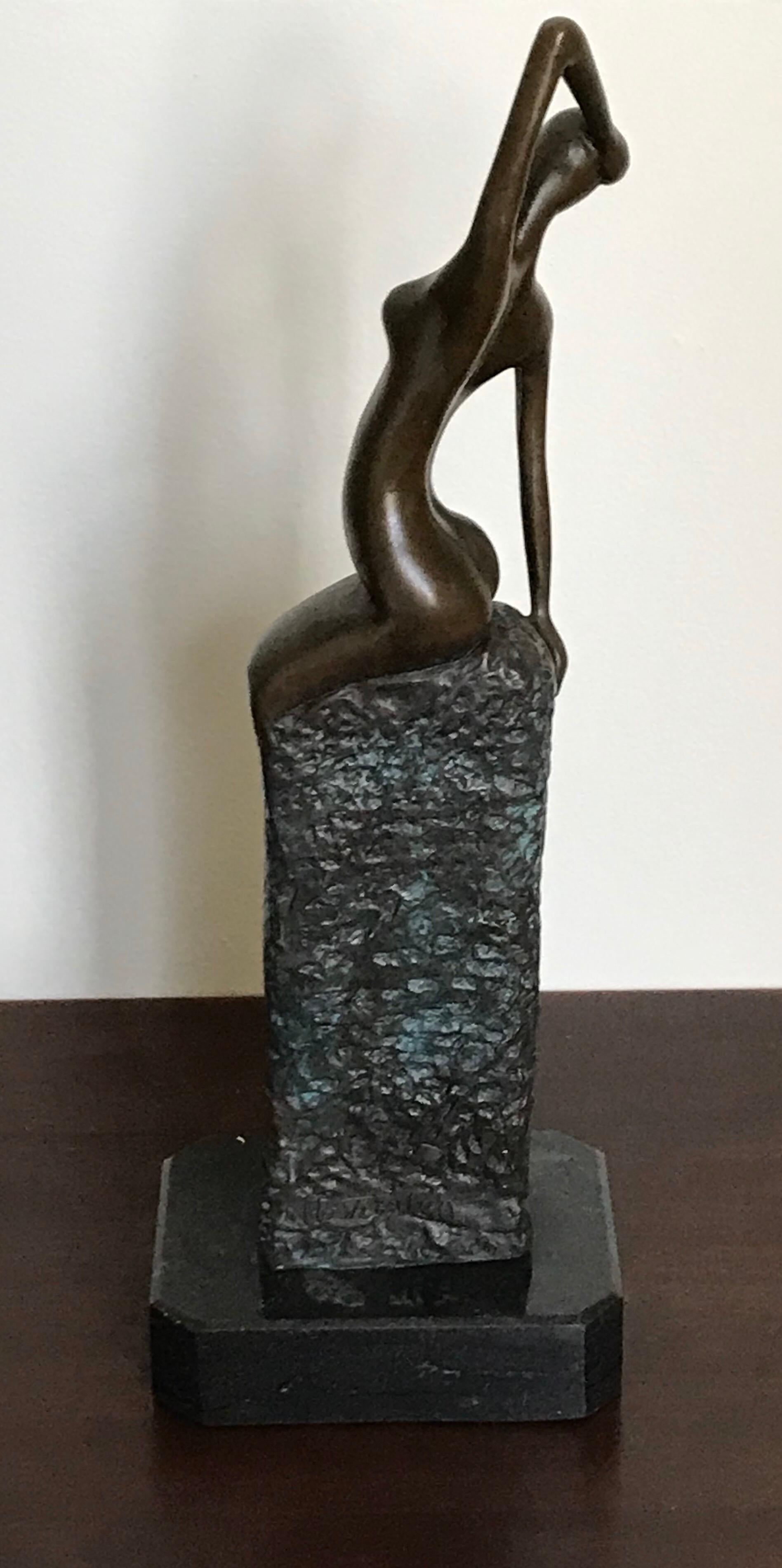 Mid-Century Modern Bronze Female Figurine Sculpture by Aldo Vitaleh, Italy In Good Condition In Bedford Hills, NY