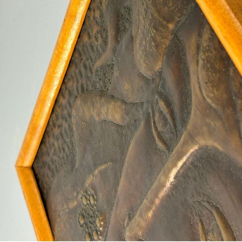 Moderne Wanddekoration aus Bronze mit weiblichem Kopf aus der Mitte des Jahrhunderts (Ungarisch) im Angebot