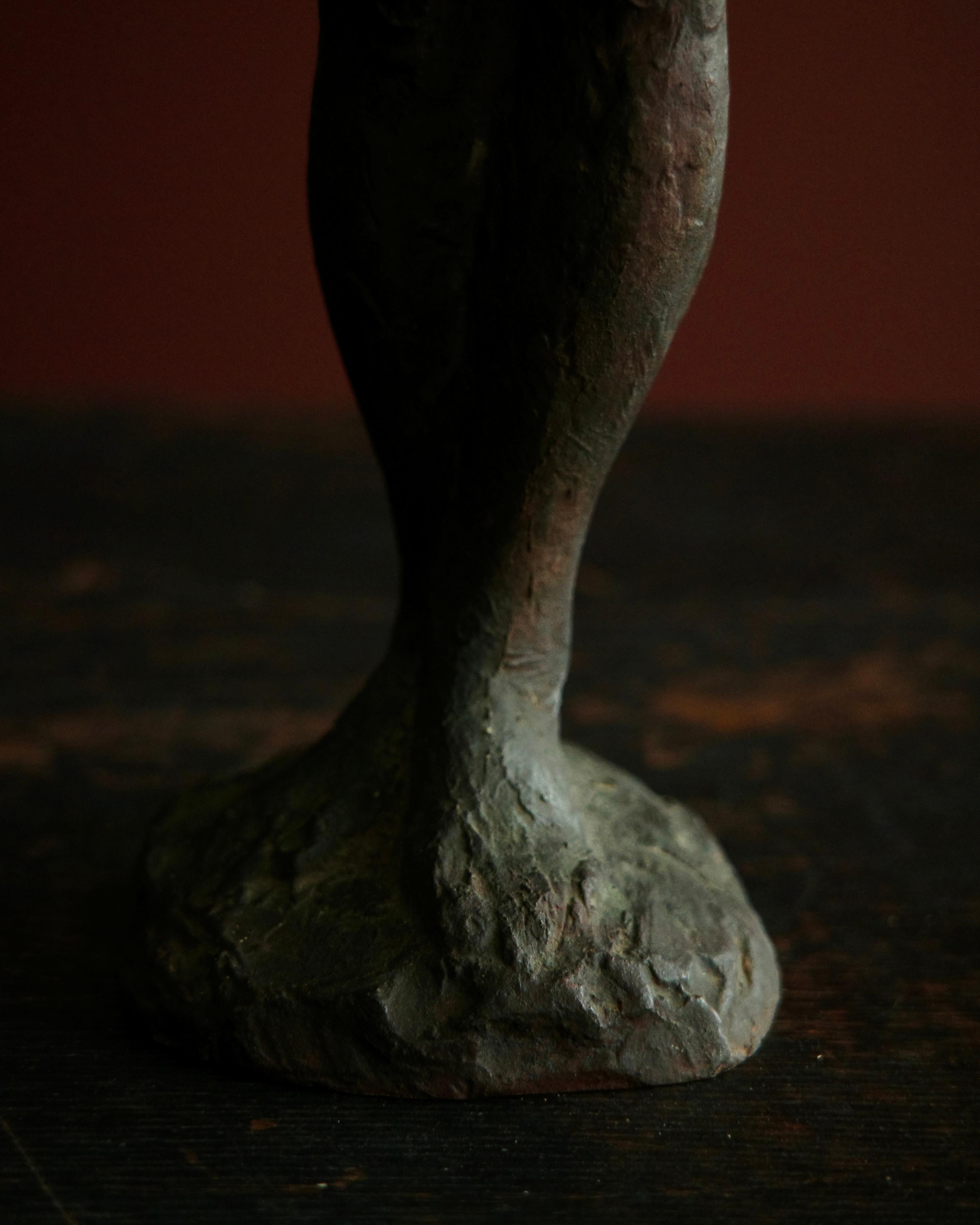 Francese Statua femminile in bronzo di epoca moderna in vendita