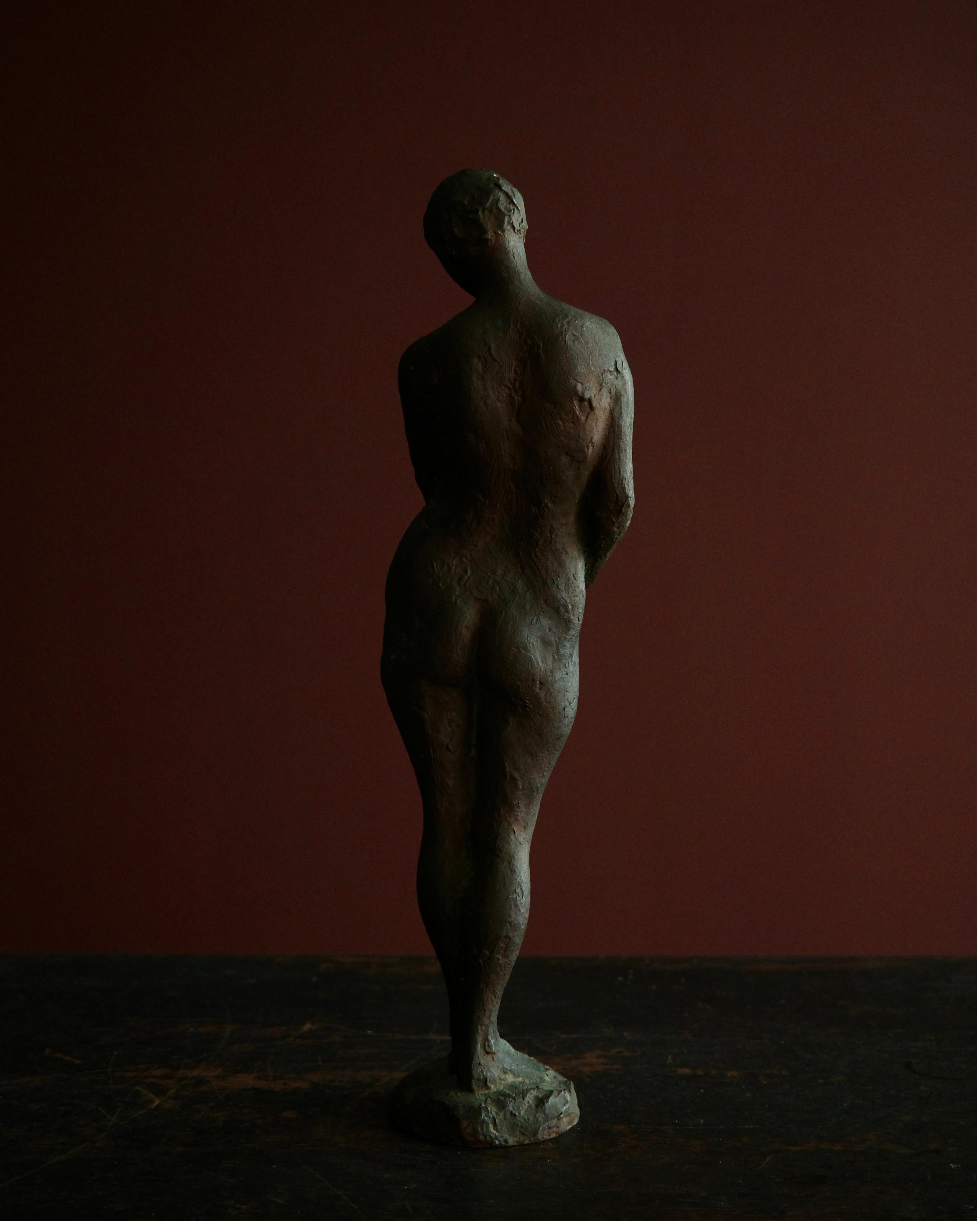 XX secolo Statua femminile in bronzo di epoca moderna in vendita