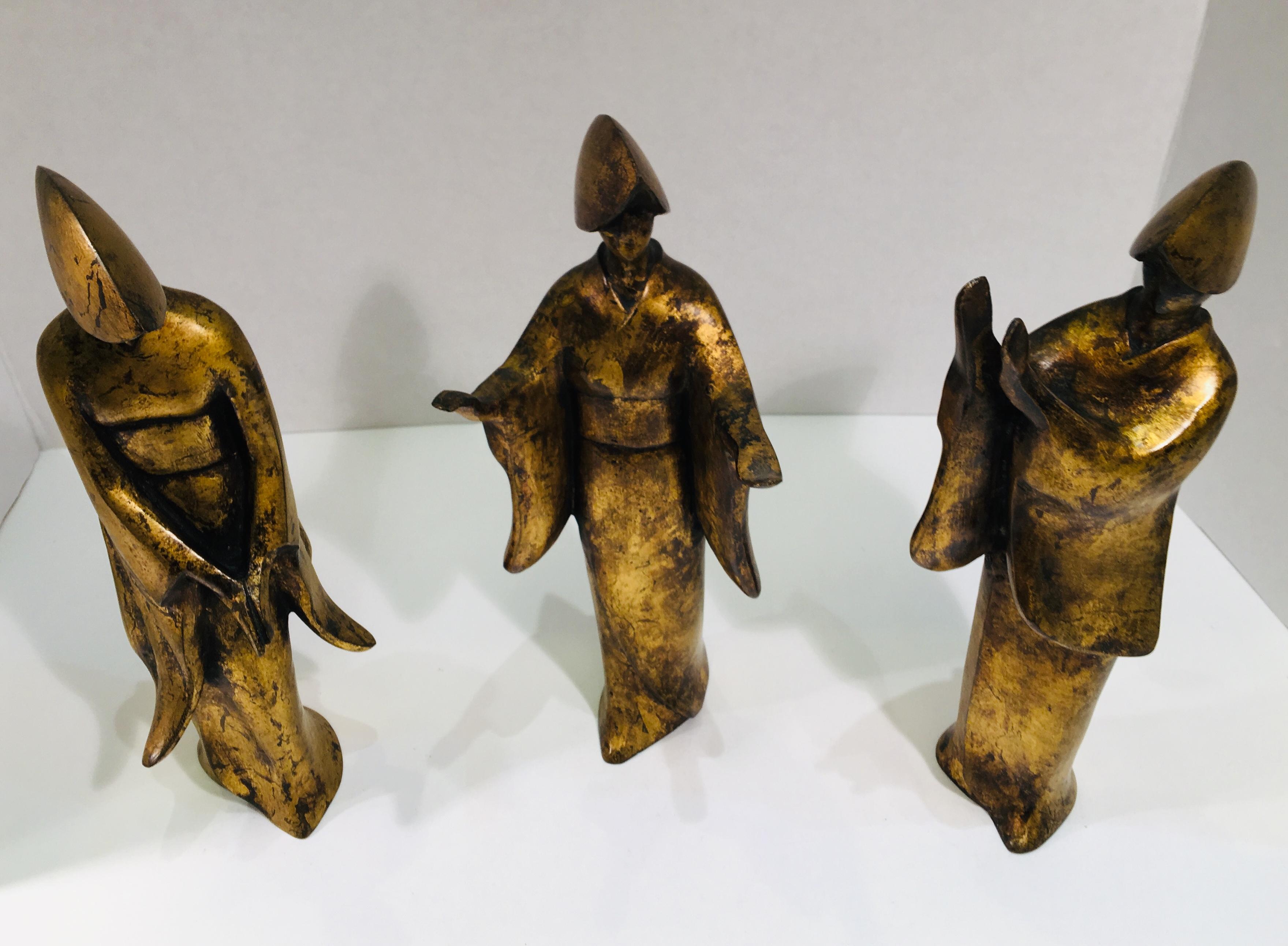 dance figurines