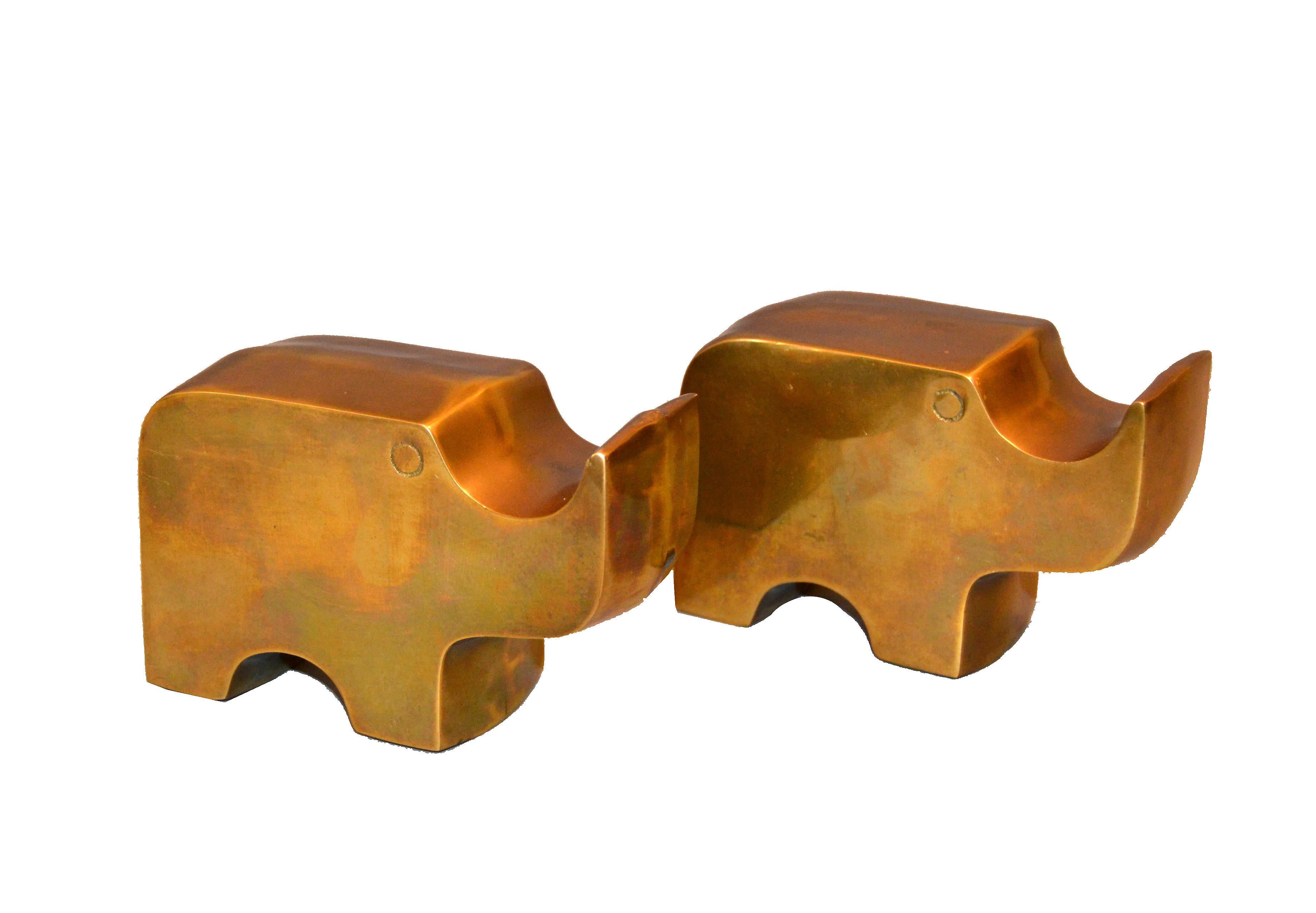 Mid-Century Modern Bronze Rhinoceros Bookends in the Manner of Fratelli Mannelli In Good Condition In Miami, FL