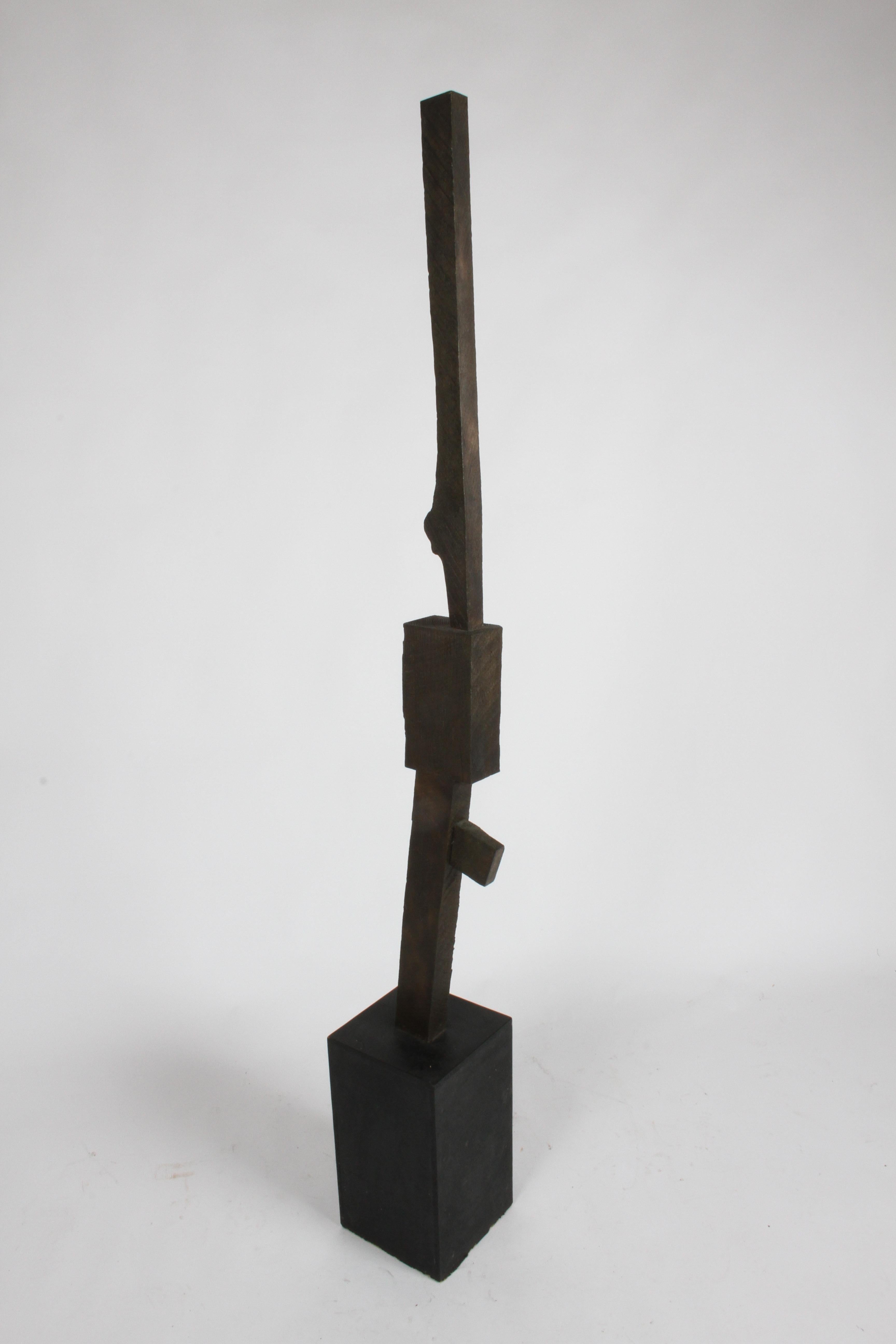 Sculpture en forme de TOTEM de style brutaliste en bronze avec texture en bois, mi-siècle moderne en vente 4