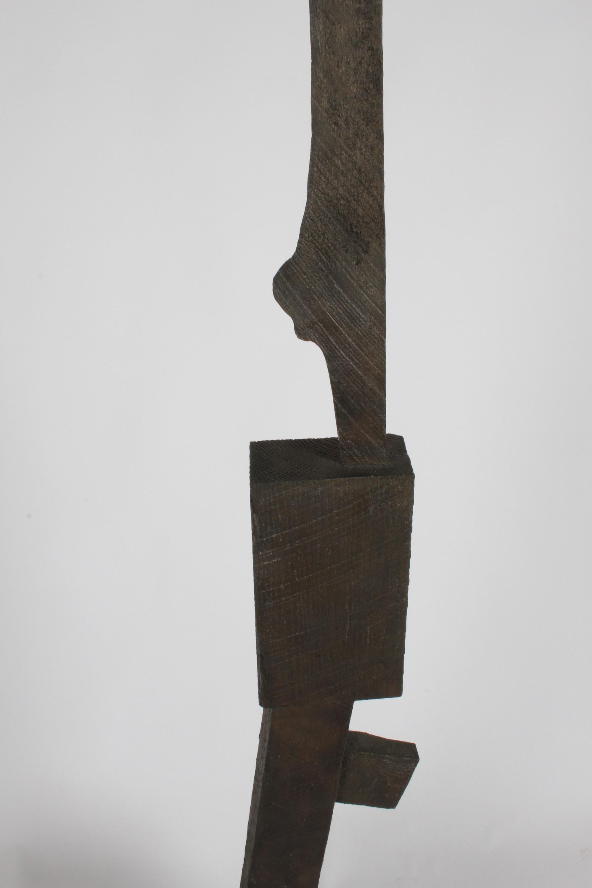 Sculpture en forme de TOTEM de style brutaliste en bronze avec texture en bois, mi-siècle moderne en vente 2