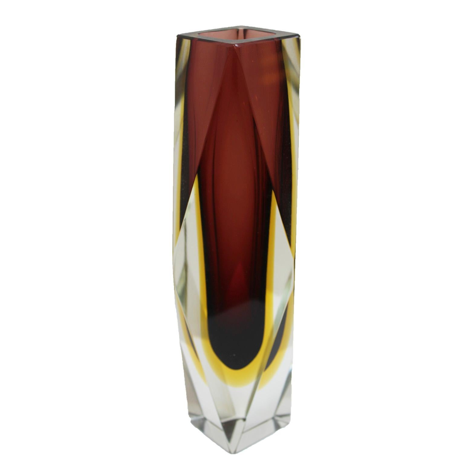 Mid-Century moderno Vaso in vetro di Murano marrone e giallo della metà del secolo 1960 in vendita