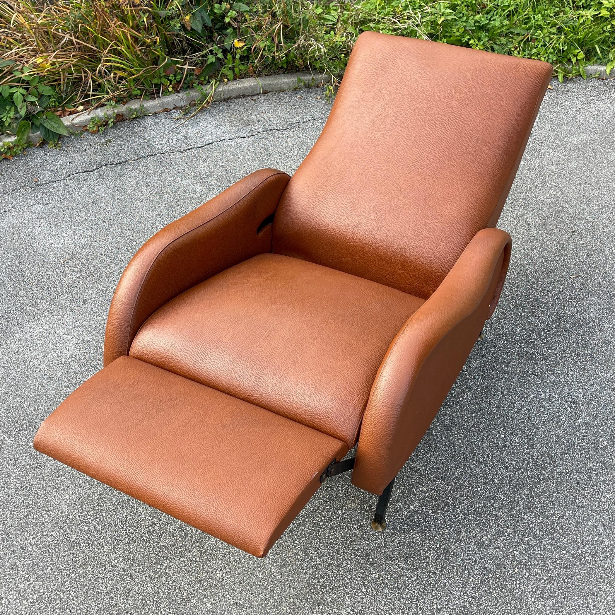 Mid-Century Modern Brown Armchair with Footrest Italy, 1960s 4