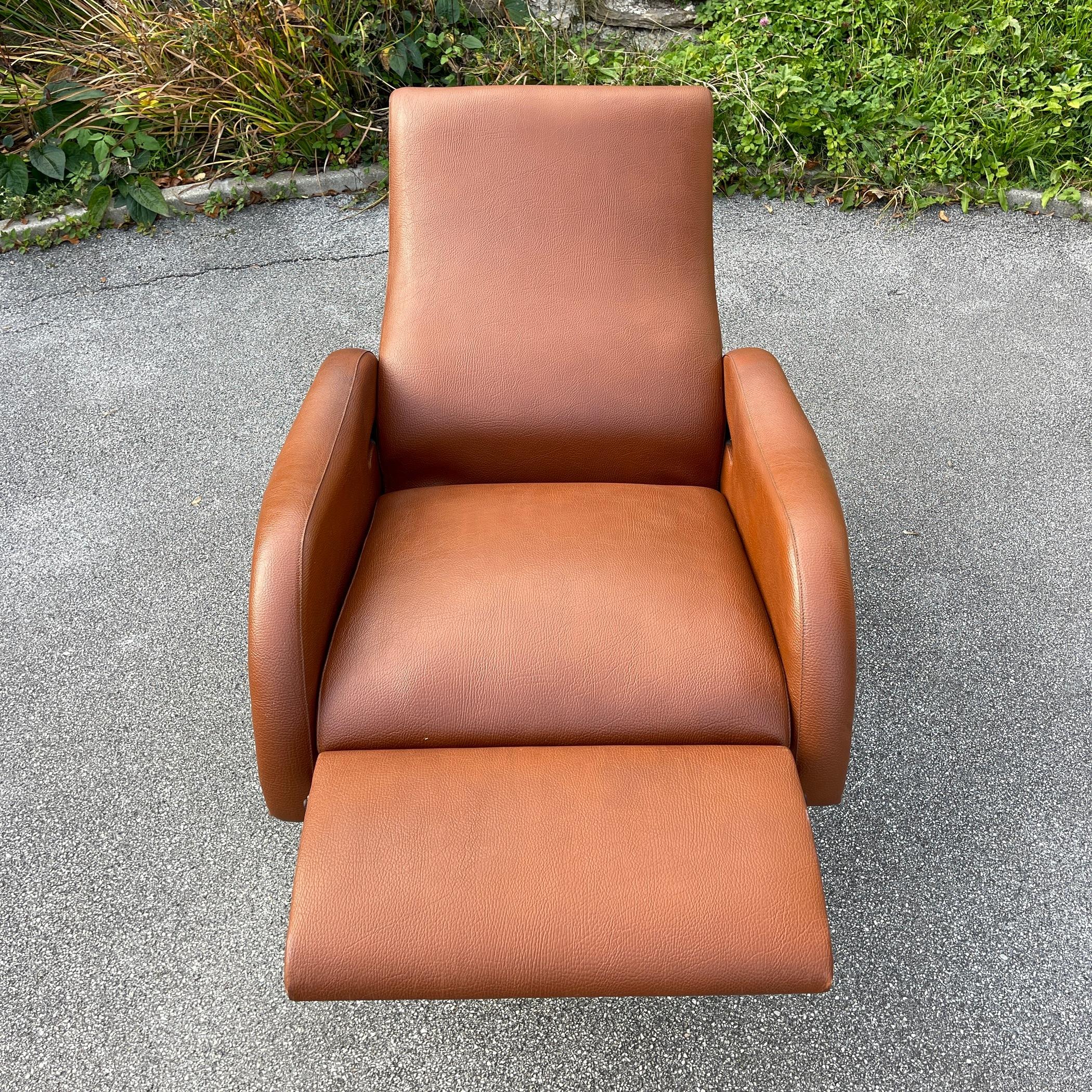Mid-Century Modern Brown Armchair with Footrest Italy, 1960s 5