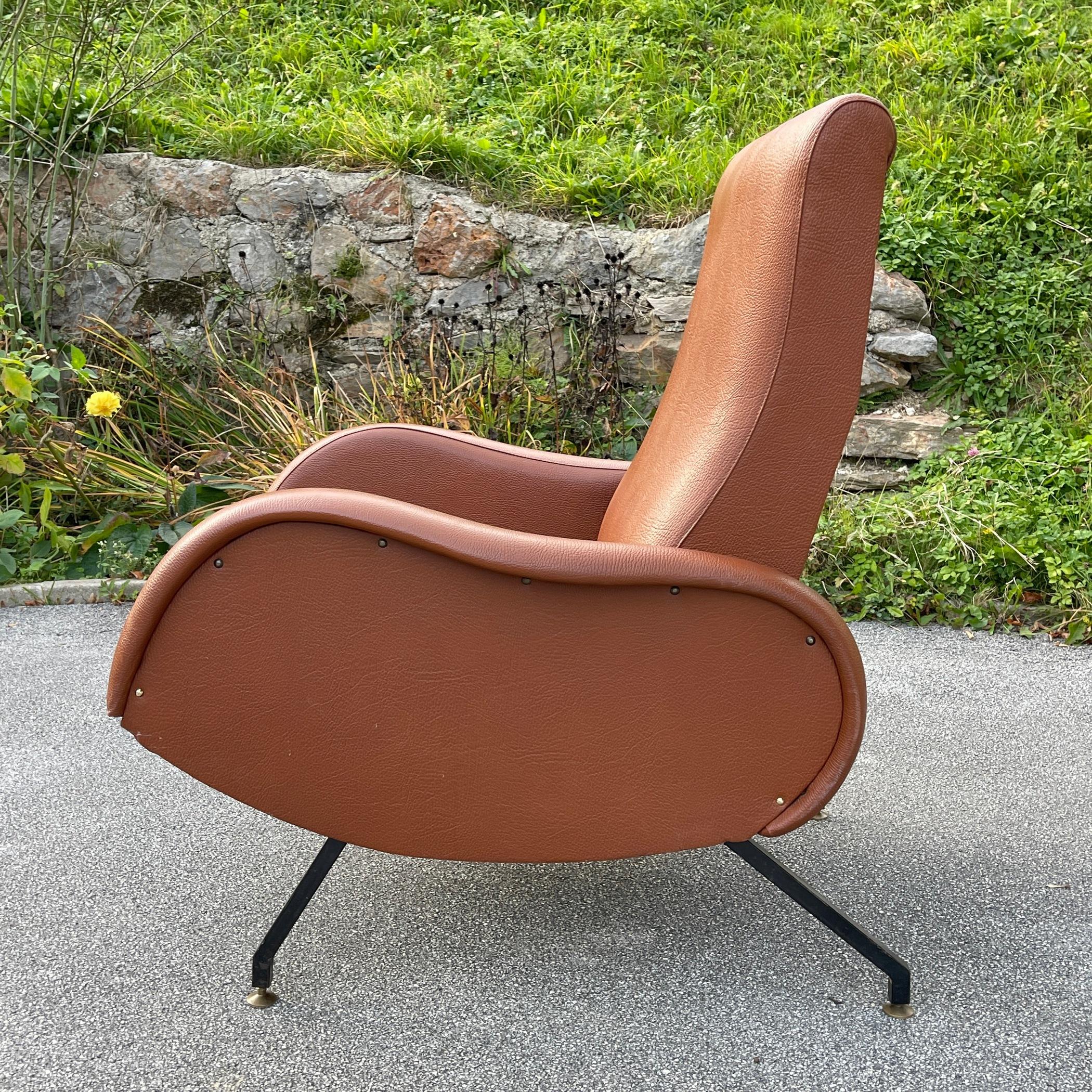 Mid-Century Modern Brown Armchair with Footrest Italy, 1960s 1