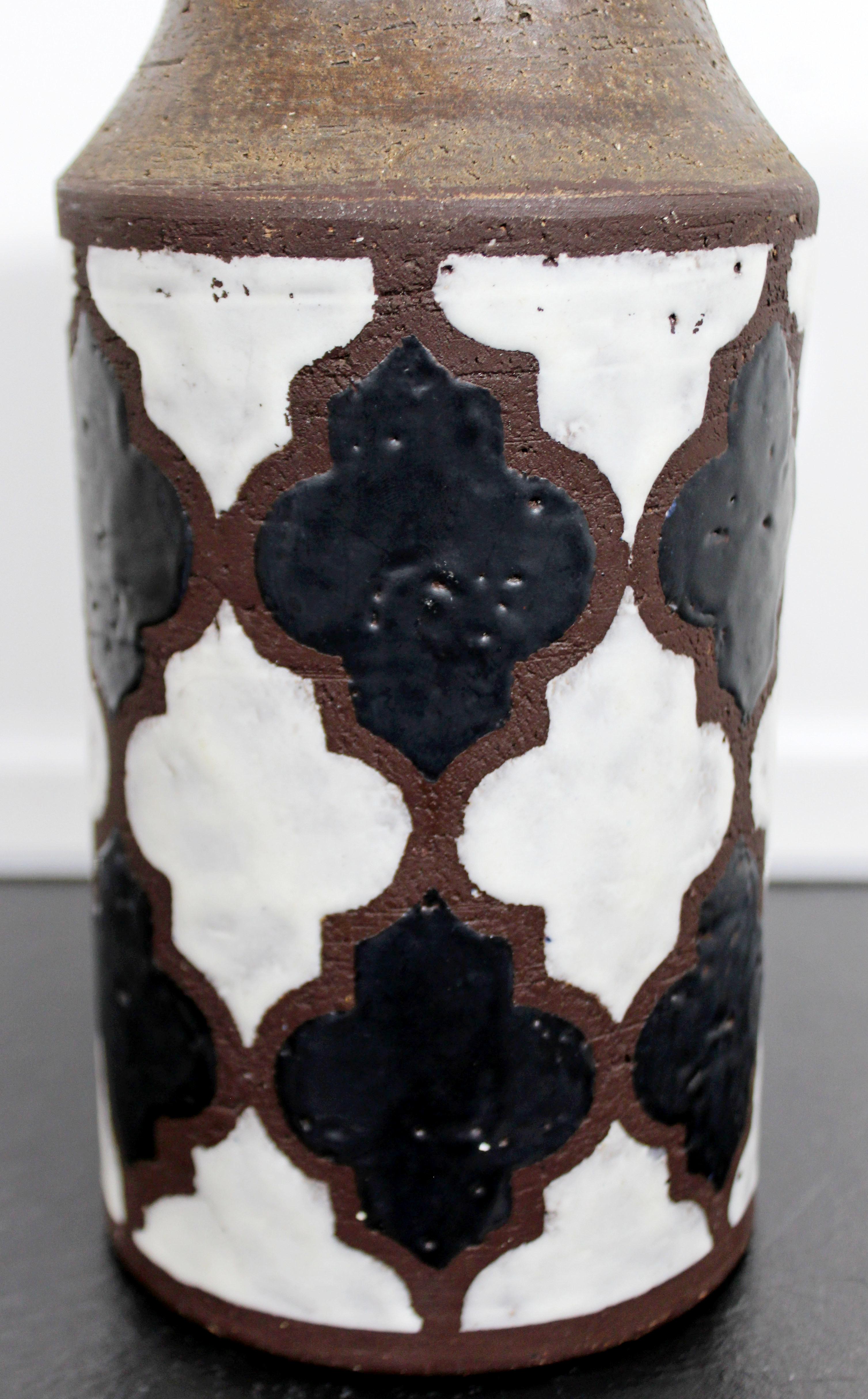 Mid-Century Modern Brown Ceramic Stenciled Art Vase Made in Italy Numbered 1960s In Good Condition In Keego Harbor, MI