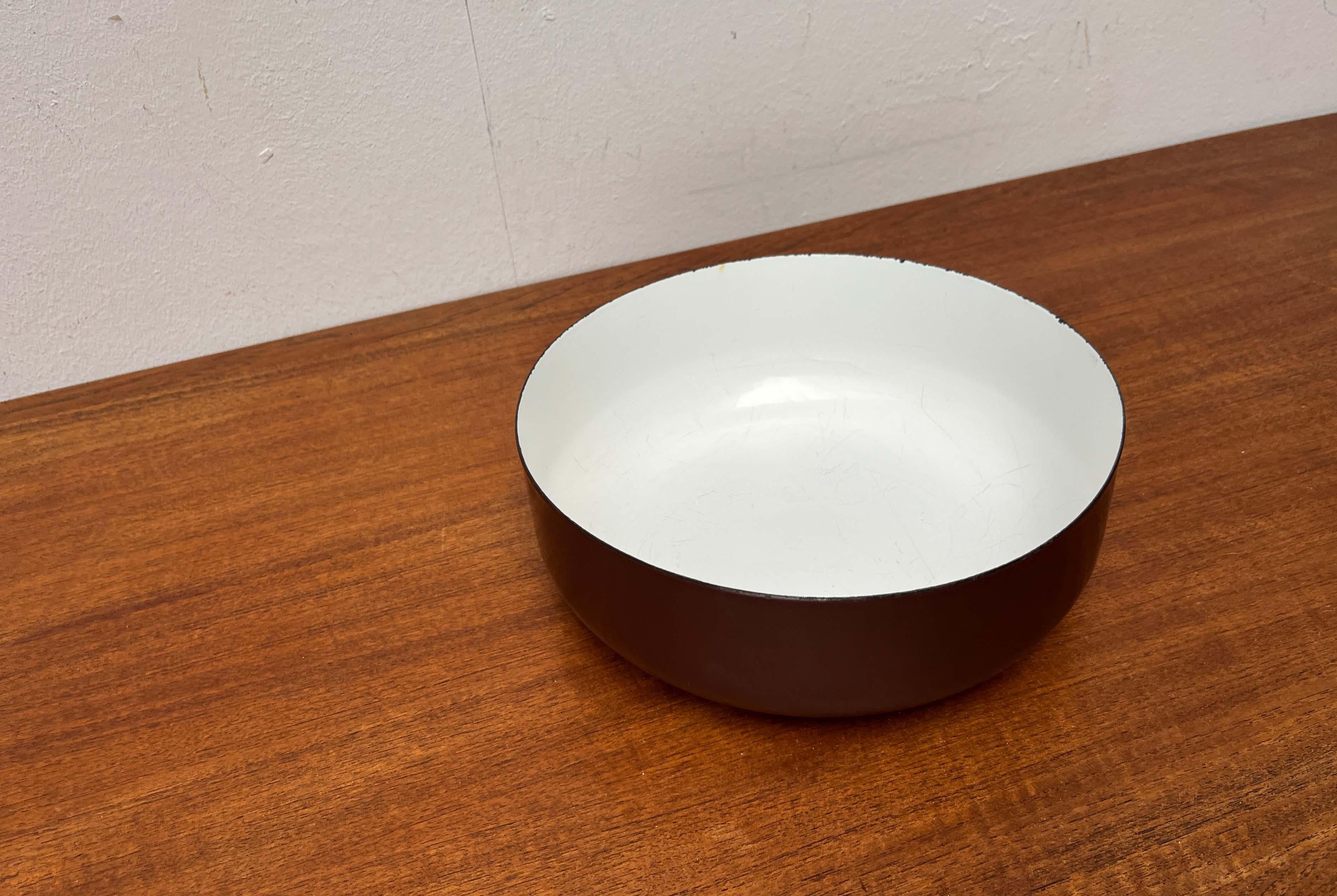 Braune Emaille-Schale von Kaj Franck für Finel, Finnland, 1960er Jahre, Mitte des Jahrhunderts im Angebot 5