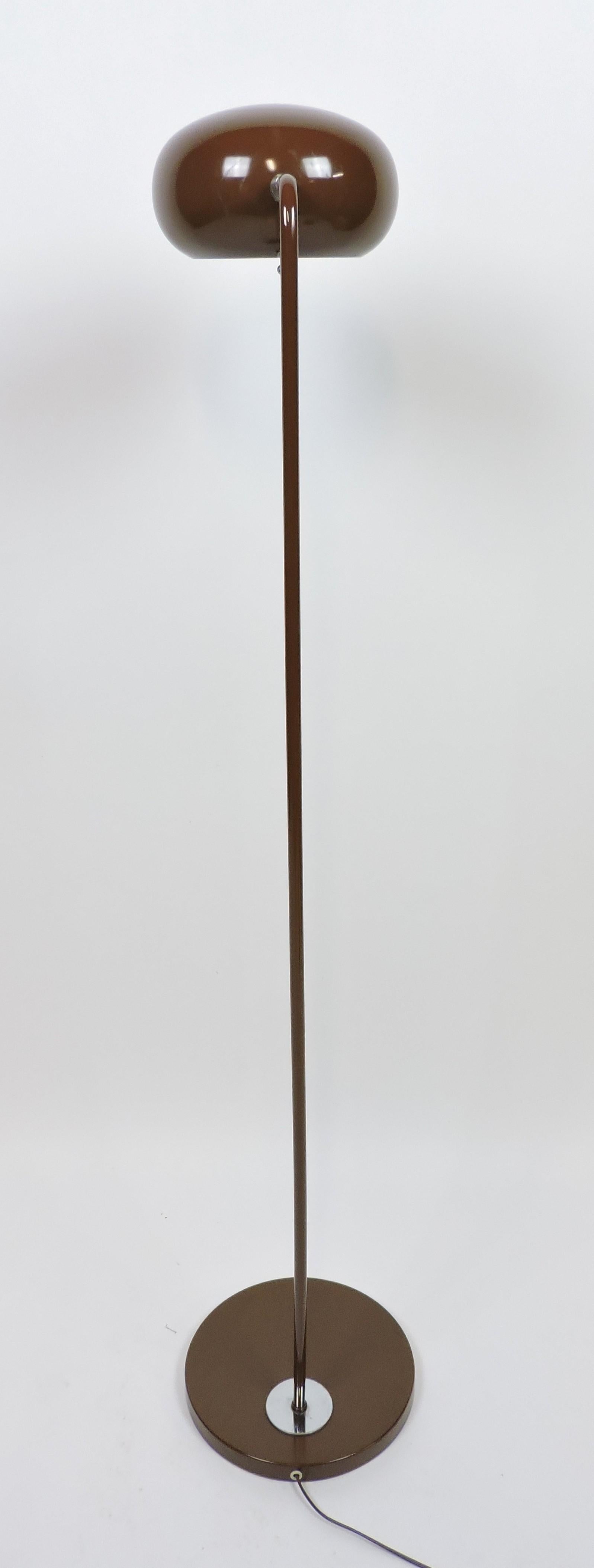 Mid-Century Modern Brown Enamel Metal Floor Lamp with Articulated Shade For Sale 2