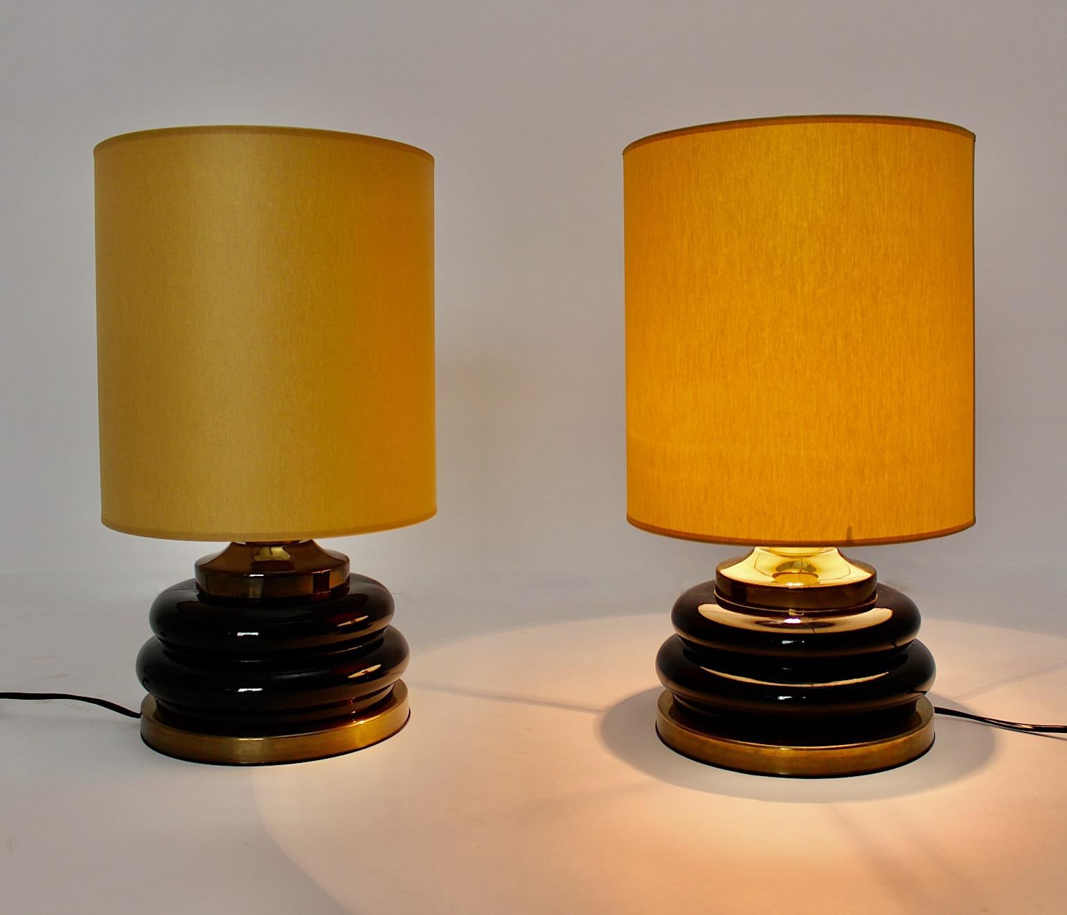 Brass Modernist Brown Gold Glass Vintage Table Lamps Pair Duo, 1970s, Italy For Sale
