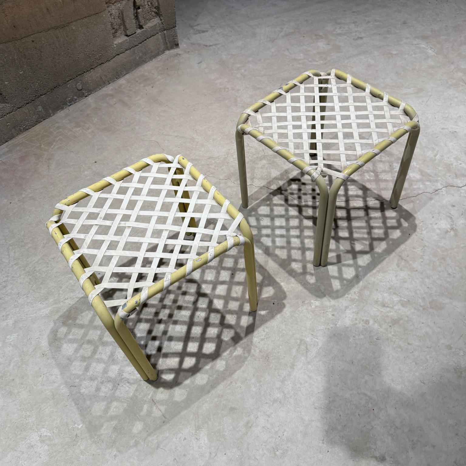 Mid-Century Modern Brown Jordan Patio Set 4 Chairs 2 Side Tables For Sale 3