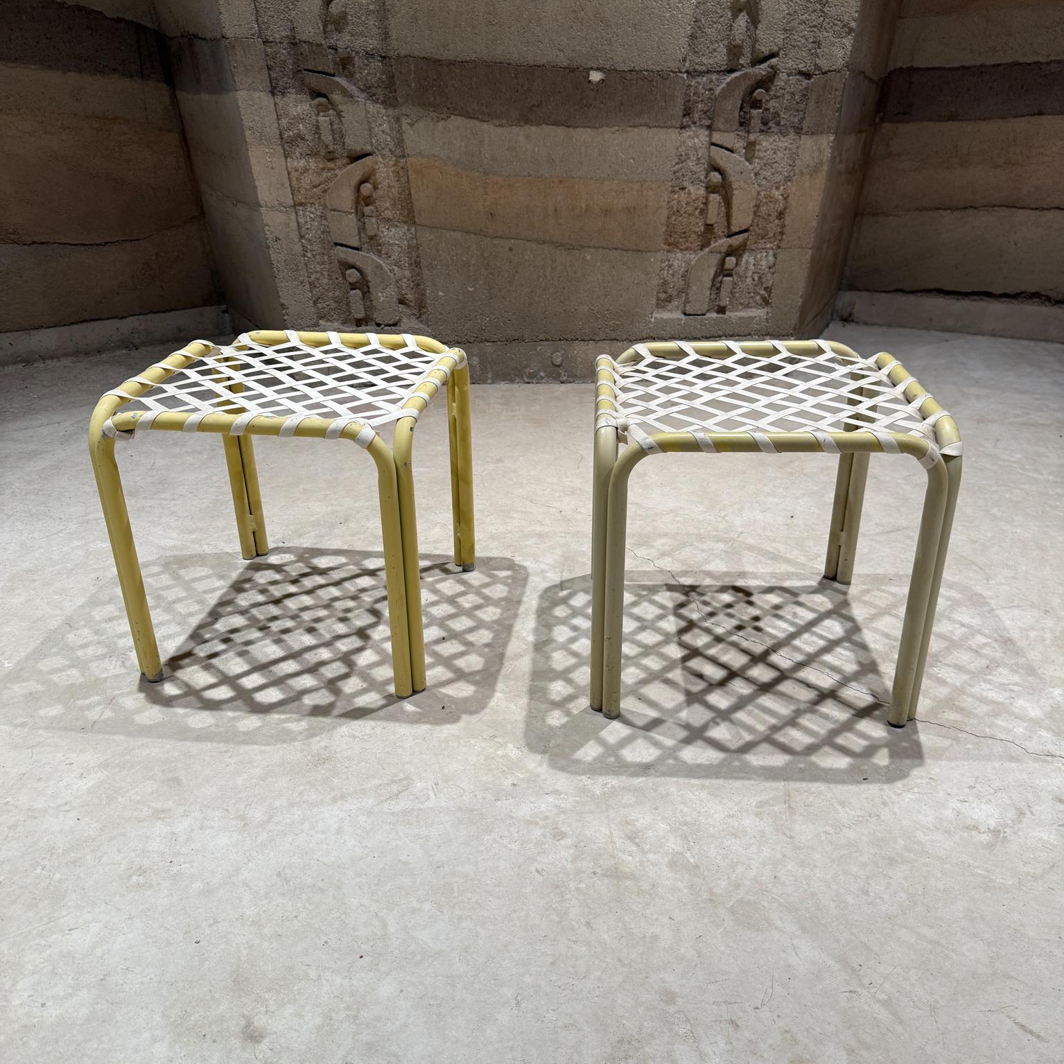 Mid-Century Modern Brown Jordan Patio Set 4 Chairs 2 Side Tables For Sale 2