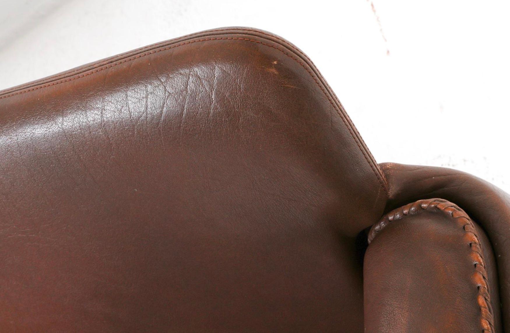Woodwork Mid-Century Modern brown Leather 3 seat Sofa round Legs Sigurd Resell Norway