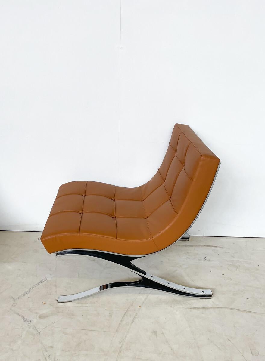 Late 20th Century Mid-Century Modern Brown Leather Armchair, Italy, 1970s  For Sale