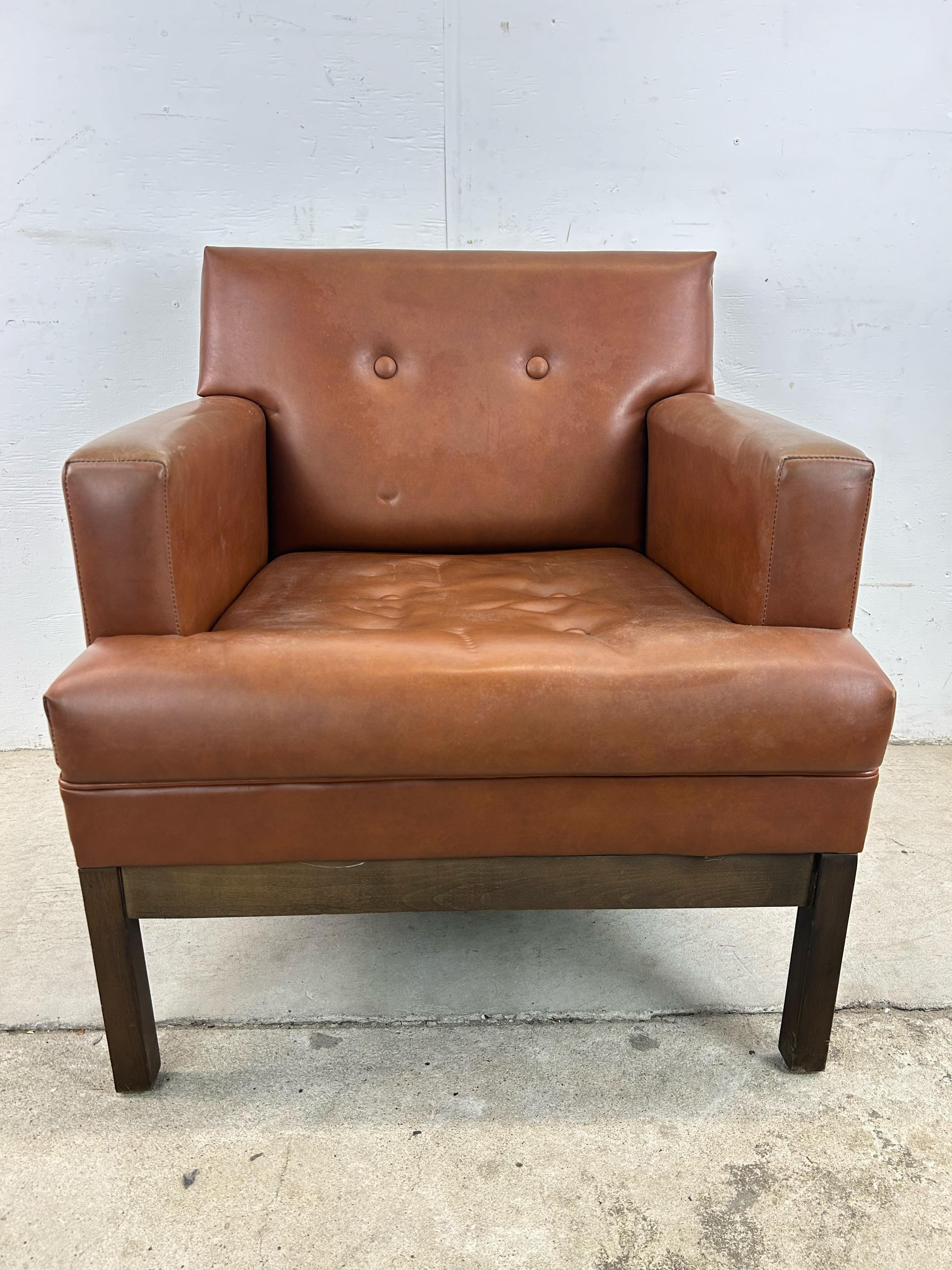 Chaise longue Brown de style The Moderns avec base en noyer en vente 12