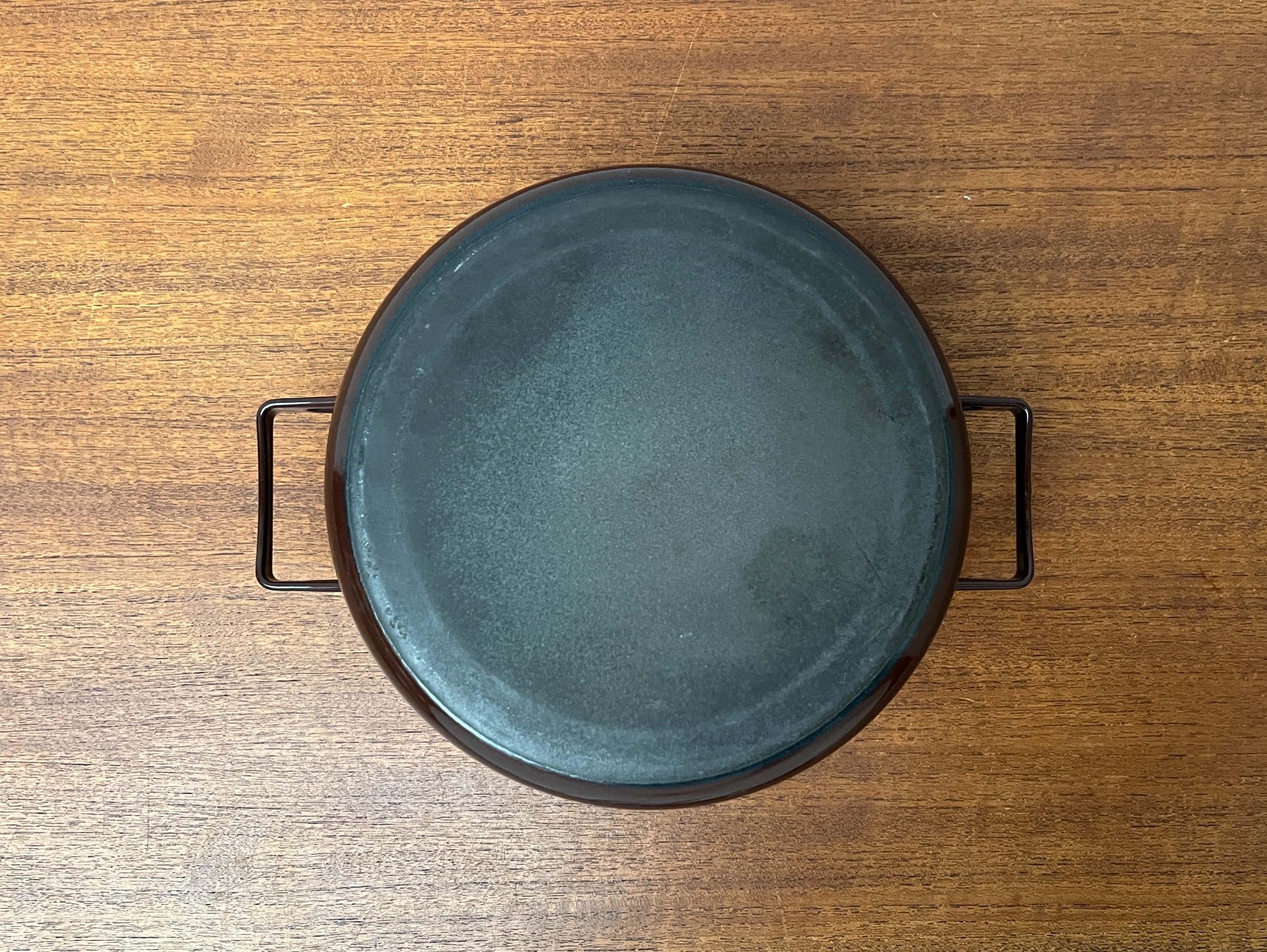 Moderner brauner minimalistischer Emailletopf Seppo Mallat Finel Finnland 1960er Jahre im Angebot 7