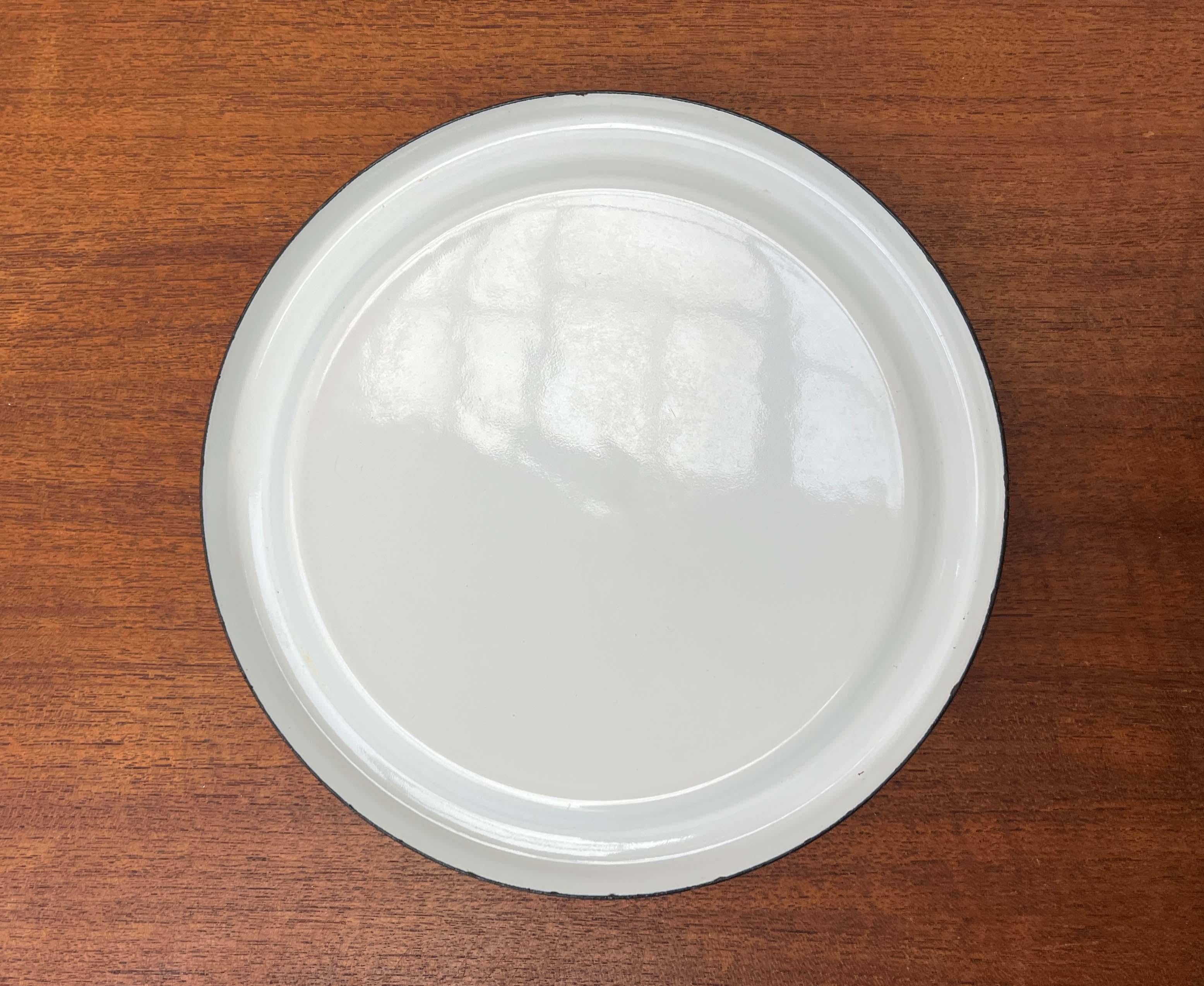 Mid-Century Modern Brown Minimalist Enamel Pot Seppo Mallat Finel Finland 1960s im Angebot 12