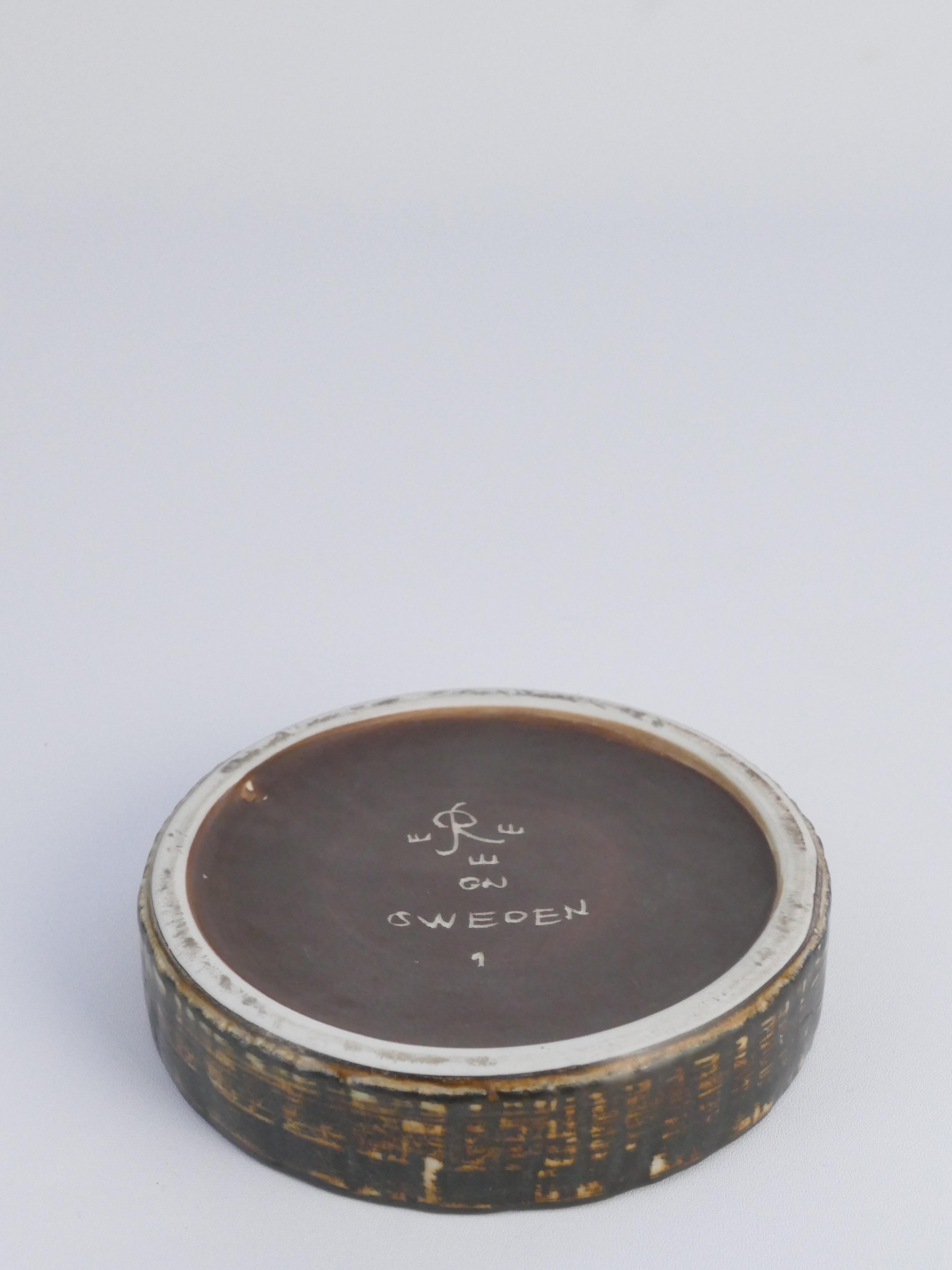 Brown Stoneware Rubus Bowl von Gunnar Nylund für Rörstrand, Mitte des Jahrhunderts, Modern (Mitte des 20. Jahrhunderts) im Angebot