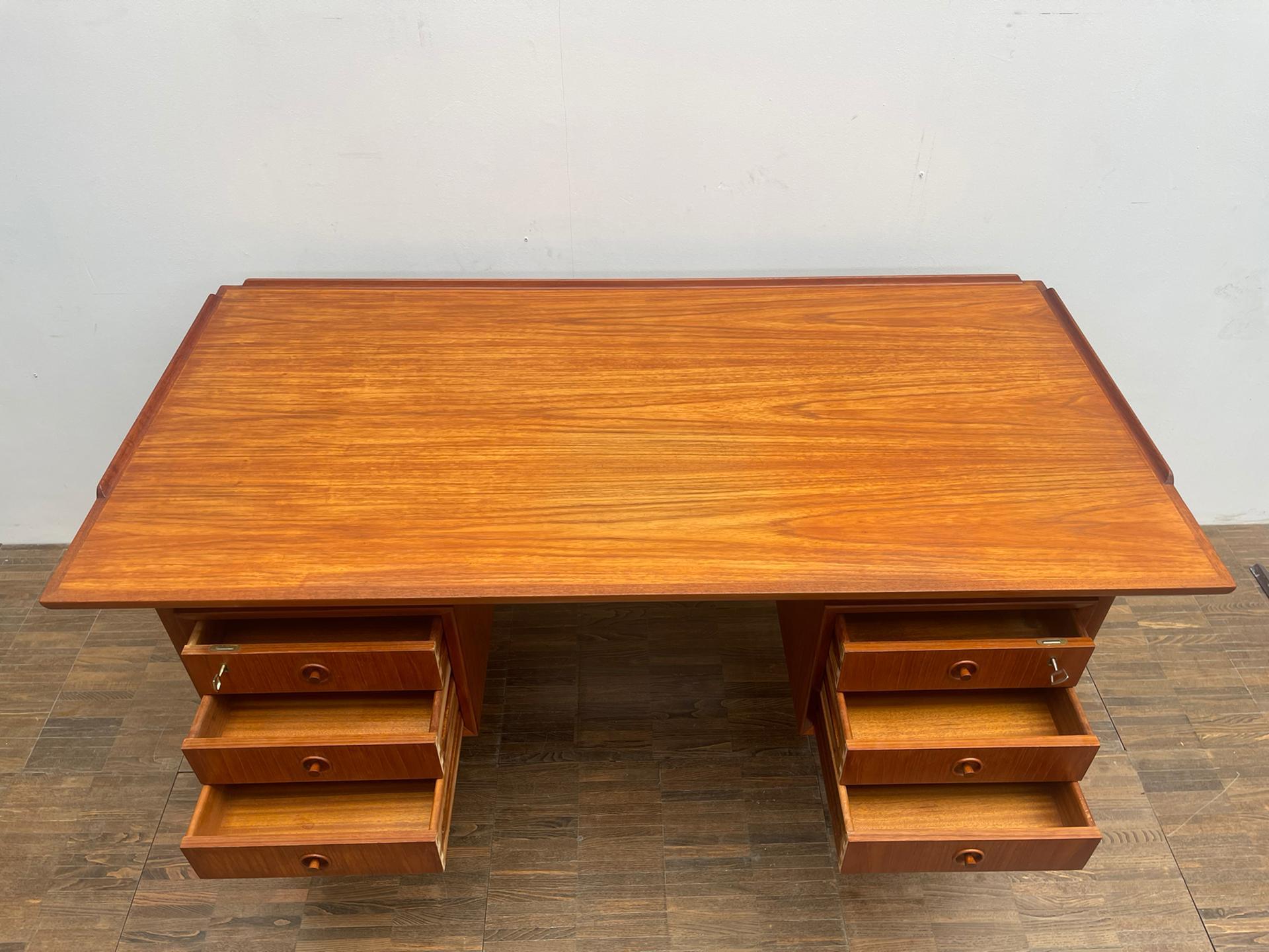 Mid-Century Modern Brown Teak Desk with Drawers 8