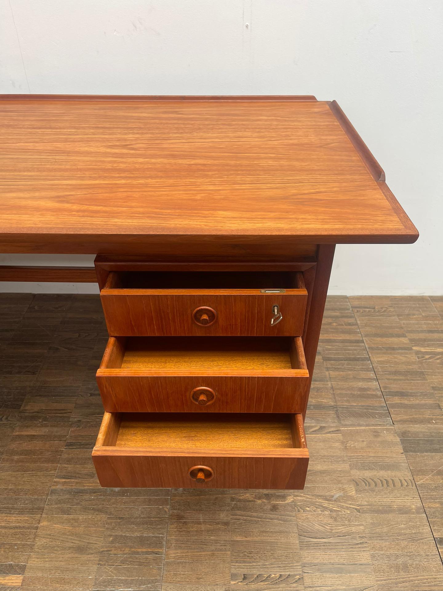 Mid-Century Modern Brown Teak Desk with Drawers 2