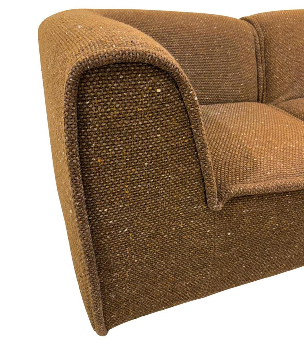 Braunes Zweisitzer-Sofa, Italien, Mitte des Jahrhunderts, Modern (Moderne der Mitte des Jahrhunderts) im Angebot