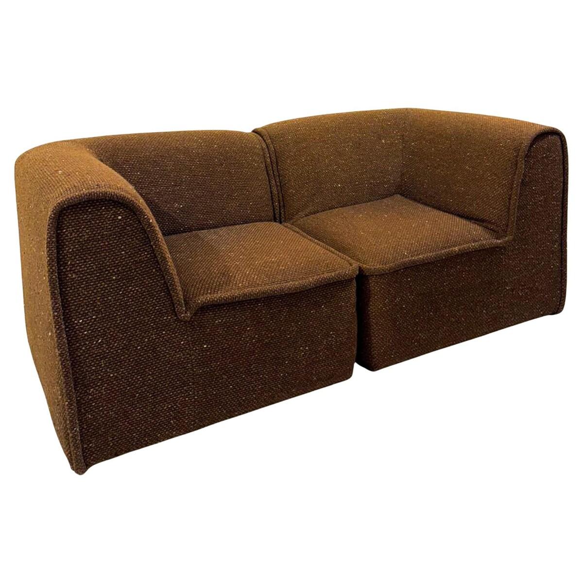 Braunes Zweisitzer-Sofa, Italien, Mitte des Jahrhunderts, Modern im Zustand „Gut“ im Angebot in Brussels, BE