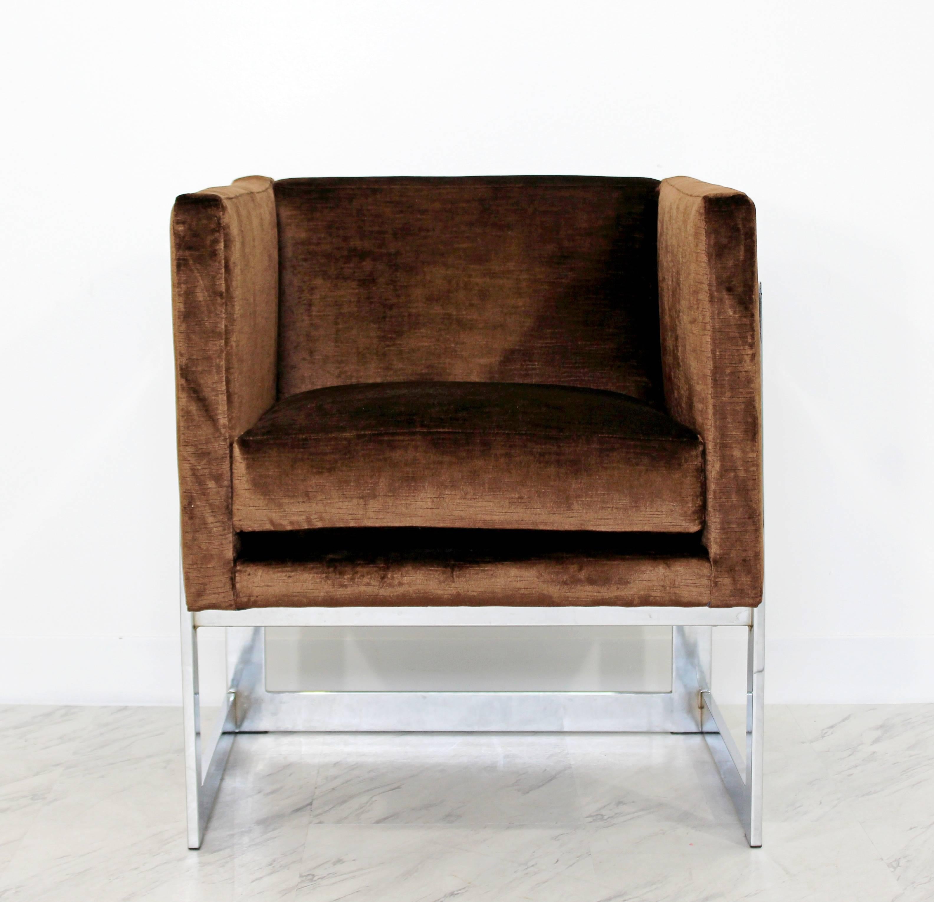 For your consideration is a gorgeous freshly reupholstered brown velvet chrome based cube chair, by Milo Baughman circa the 1970s. In excellent condition. The dimensions are 22.5