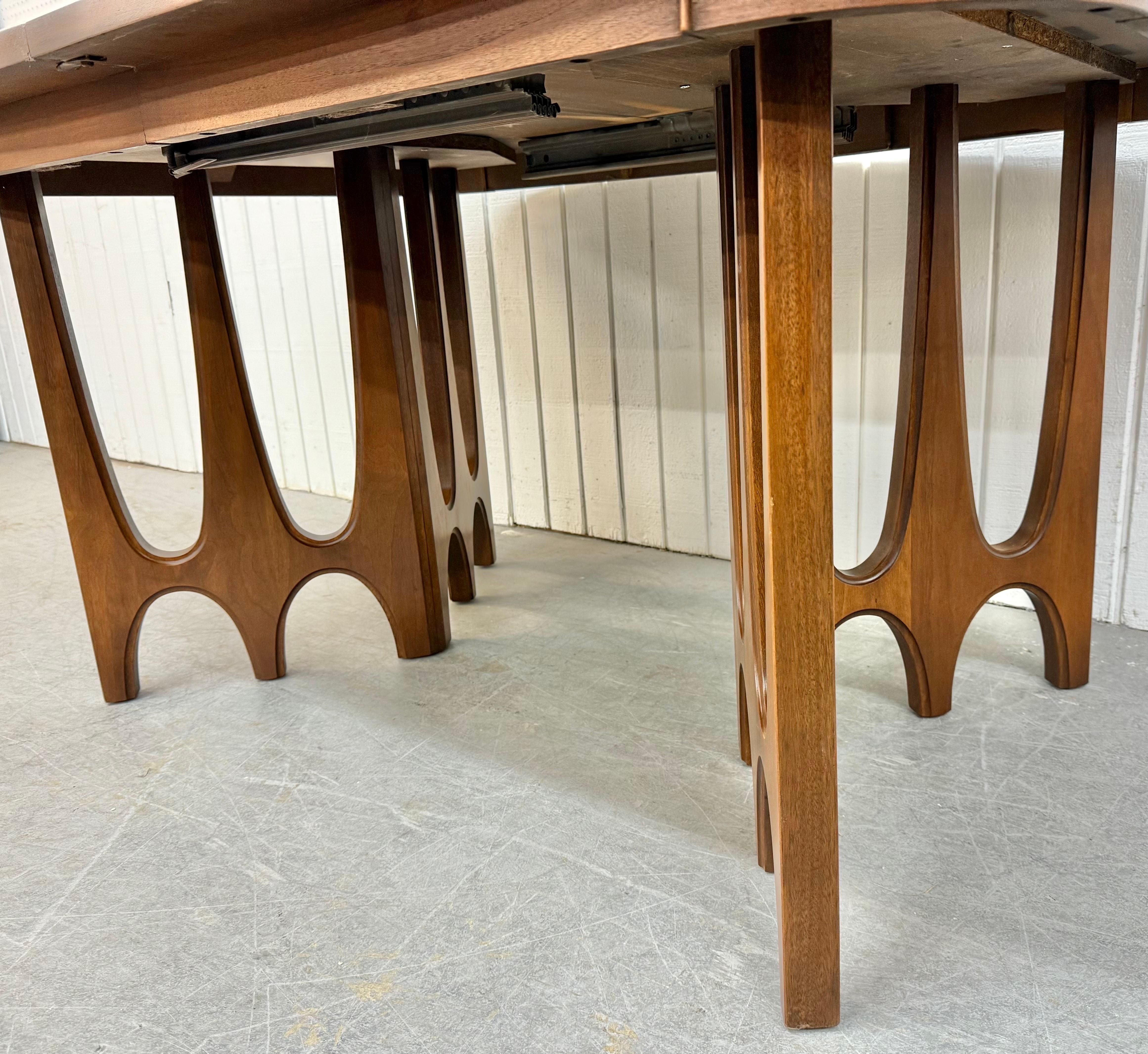 20th Century Mid-Century Modern Broyhill Brasilia 2 Walnut Dining Table
