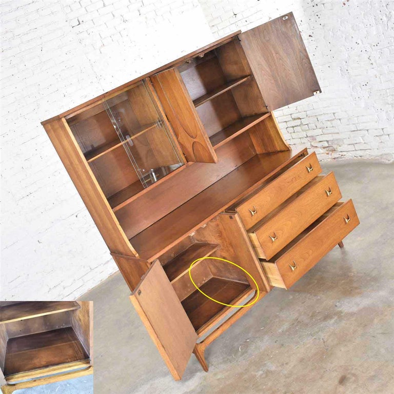 MidCentury Modern Broyhill Brasilia Buffet with Detachable China Hutch