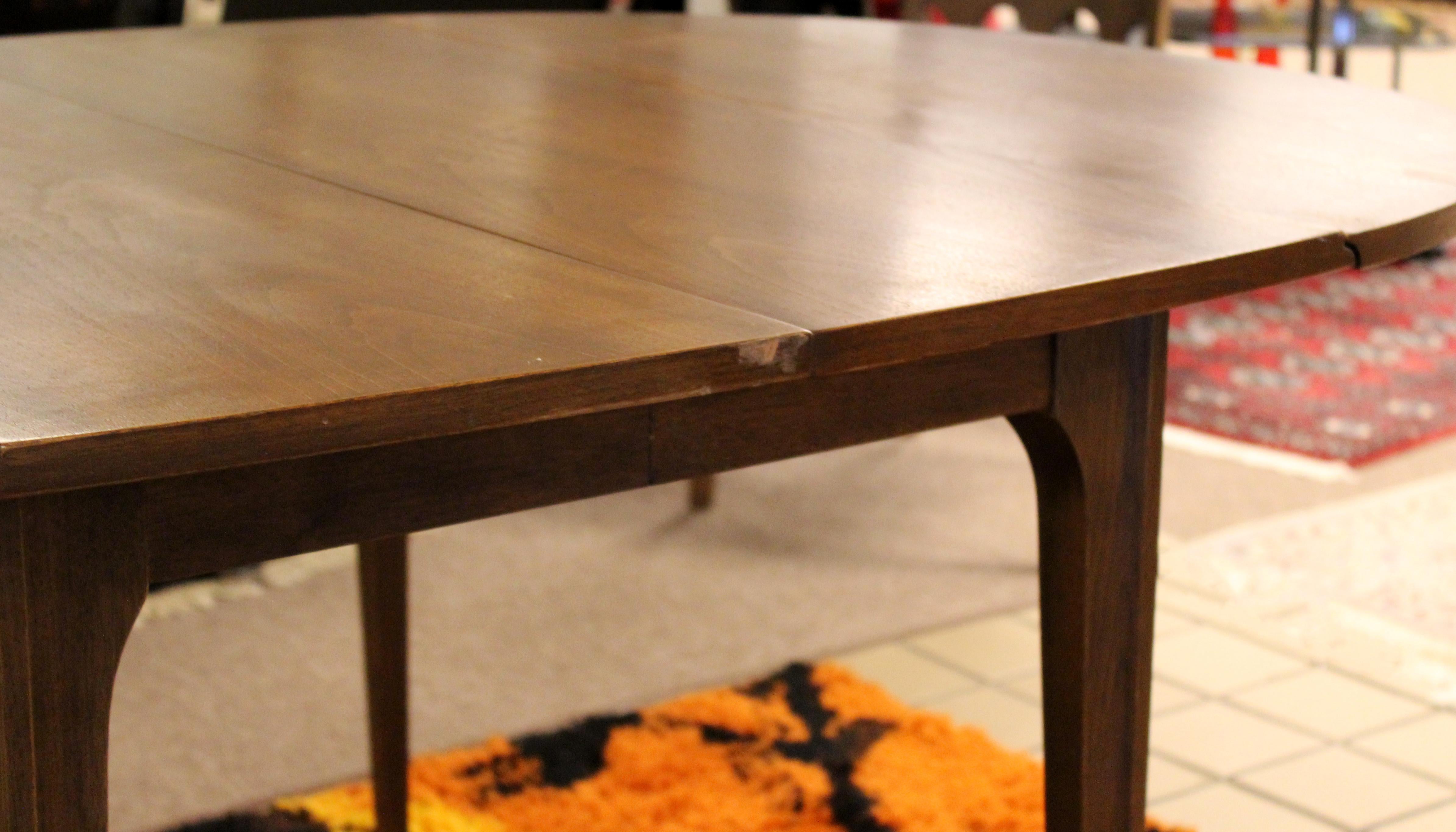broyhill dining room furniture