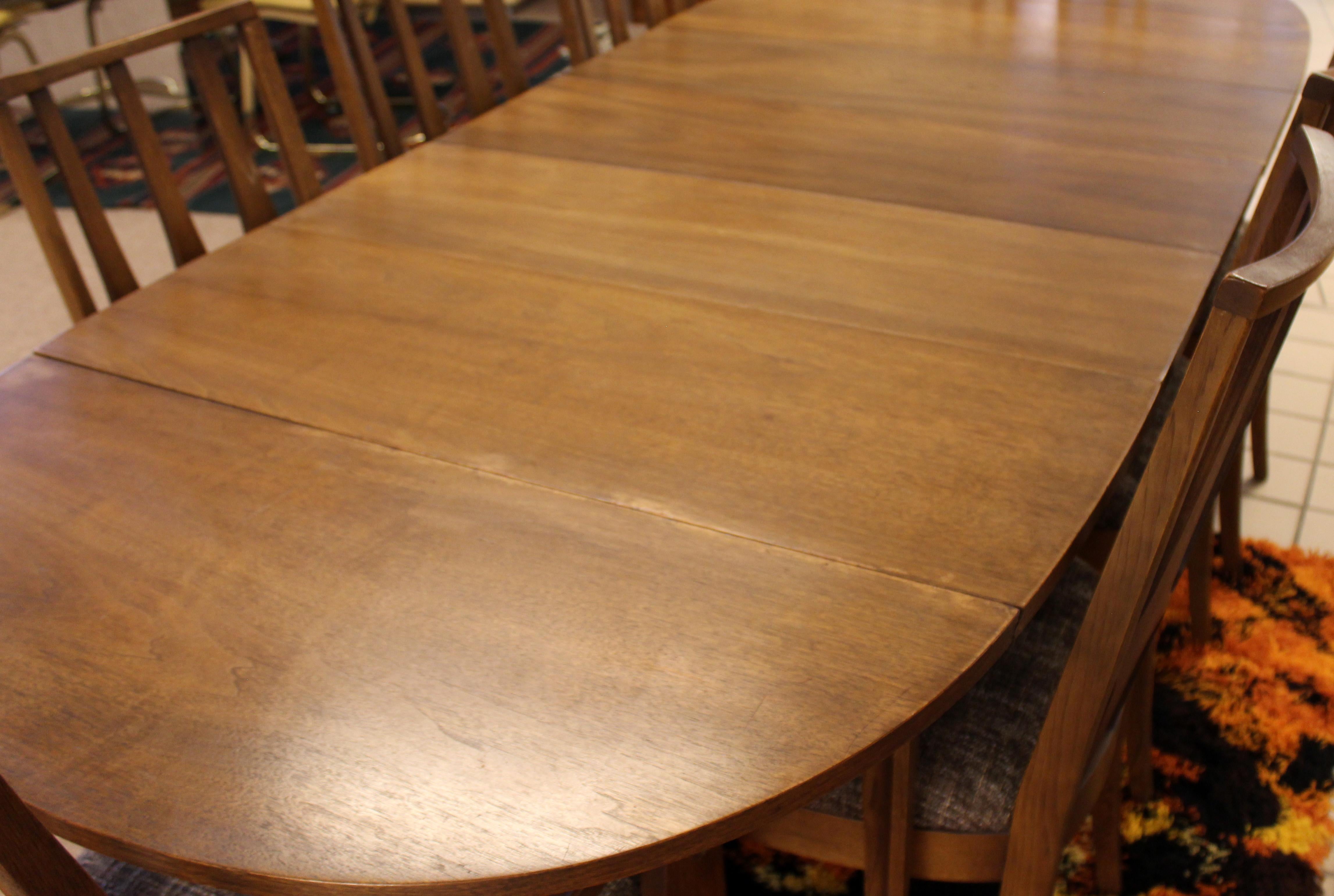 Mid-20th Century Mid-Century Modern Broyhill Brasilia Expandable Dining Set Table 8 Chairs, 1960s