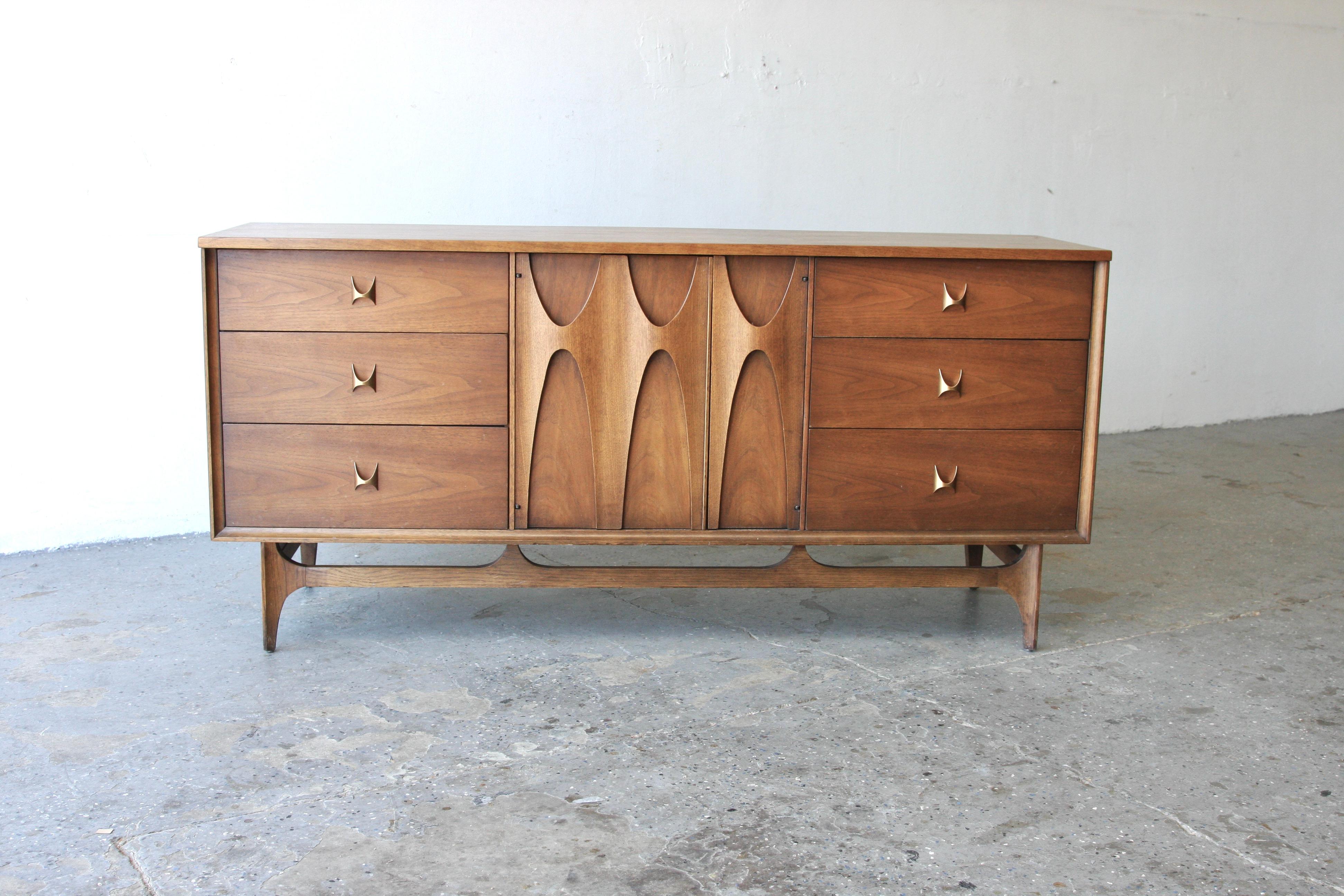 Mid-20th Century Mid Century Modern Broyhill BRASILIA Long Dresser / Credenza