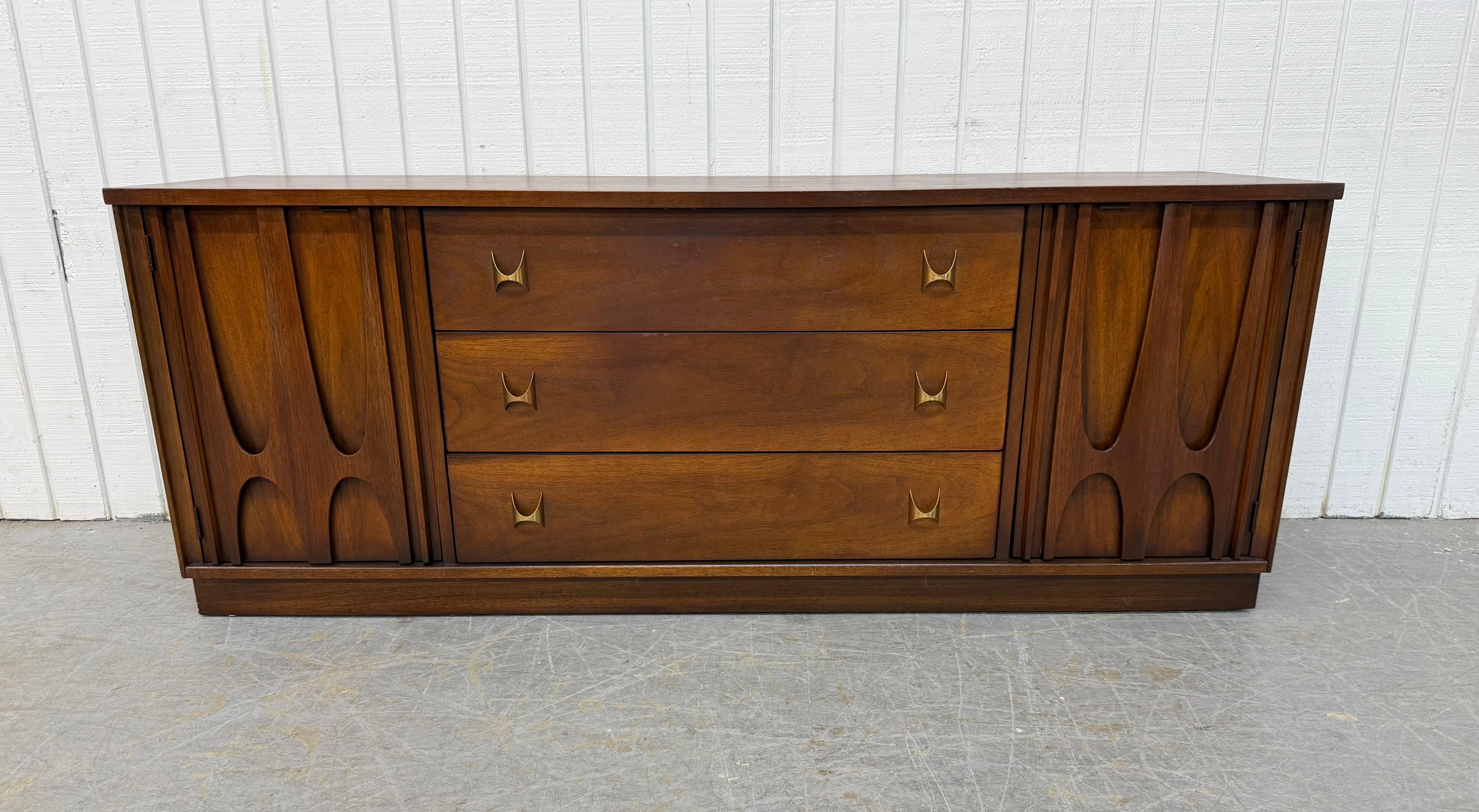 American Mid-Century Modern Broyhill Brasilia Sideboard For Sale